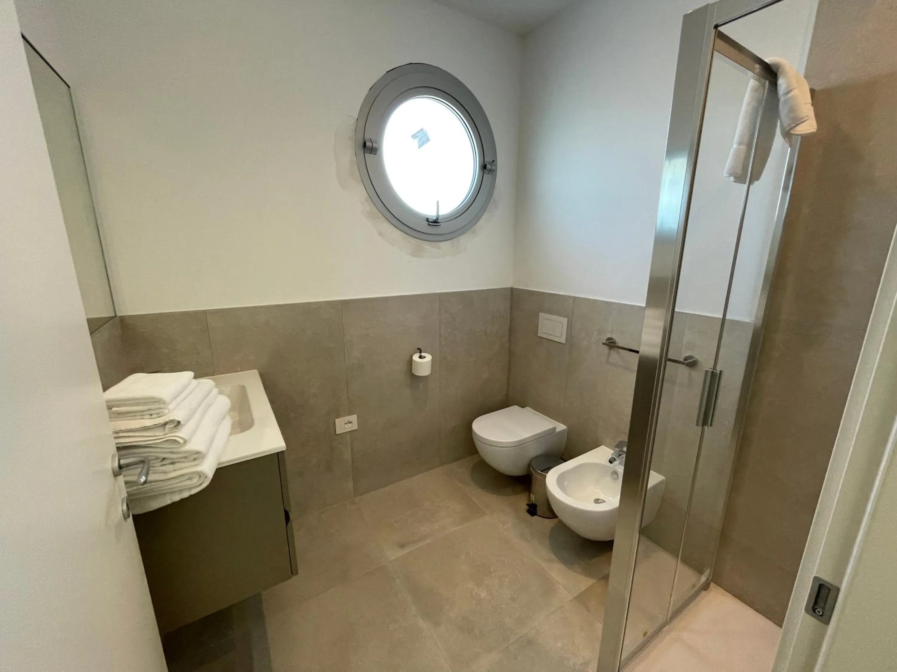 Shower in ApartHotel Panorama Beach