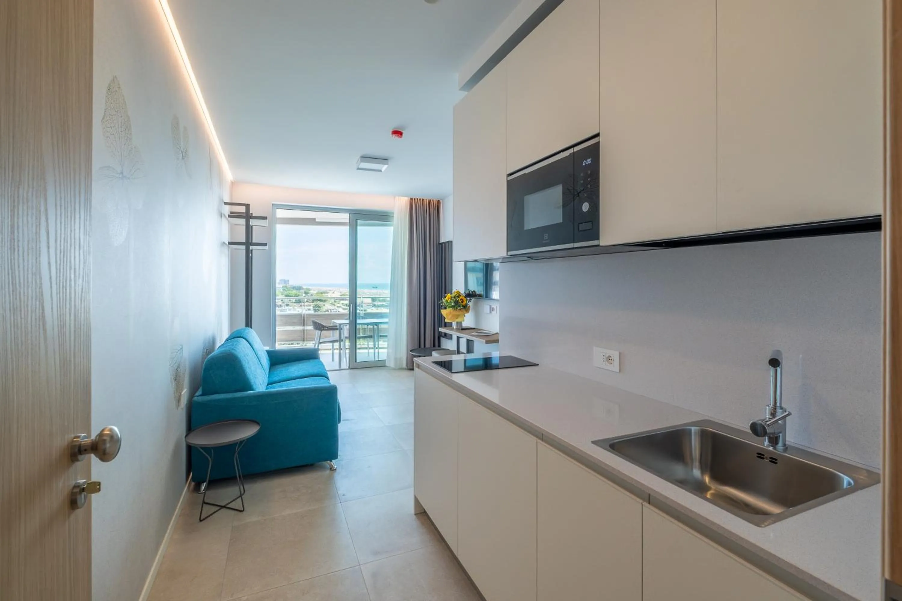 TV and multimedia in ApartHotel Panorama Beach