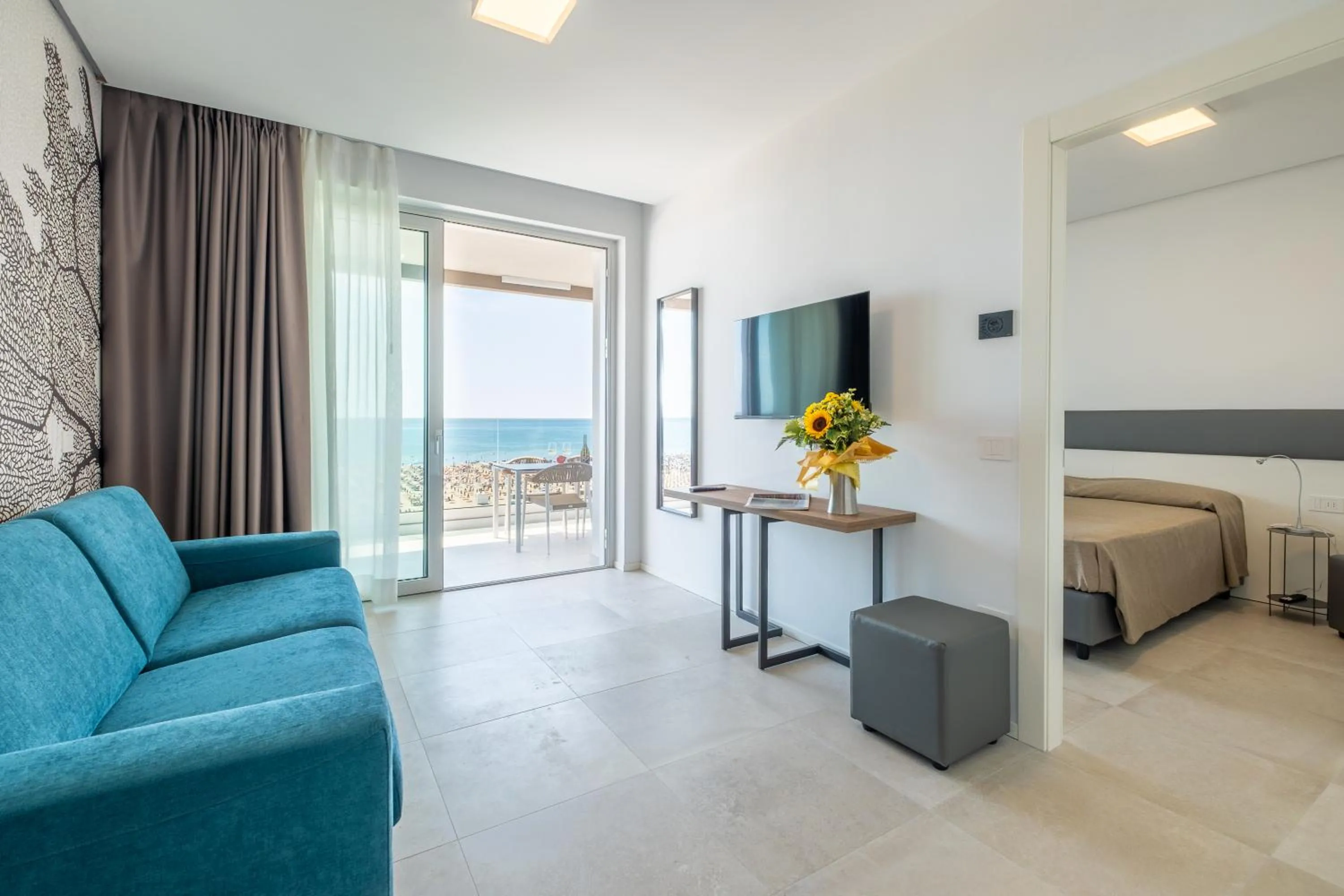 Balcony/Terrace, Bed in ApartHotel Panorama Beach