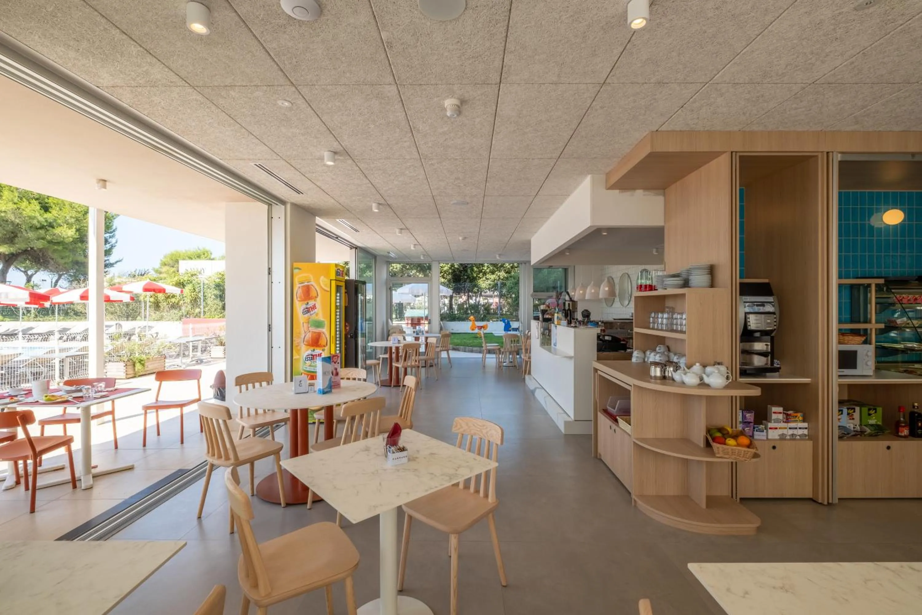 Restaurant/places to eat in ApartHotel Panorama Beach