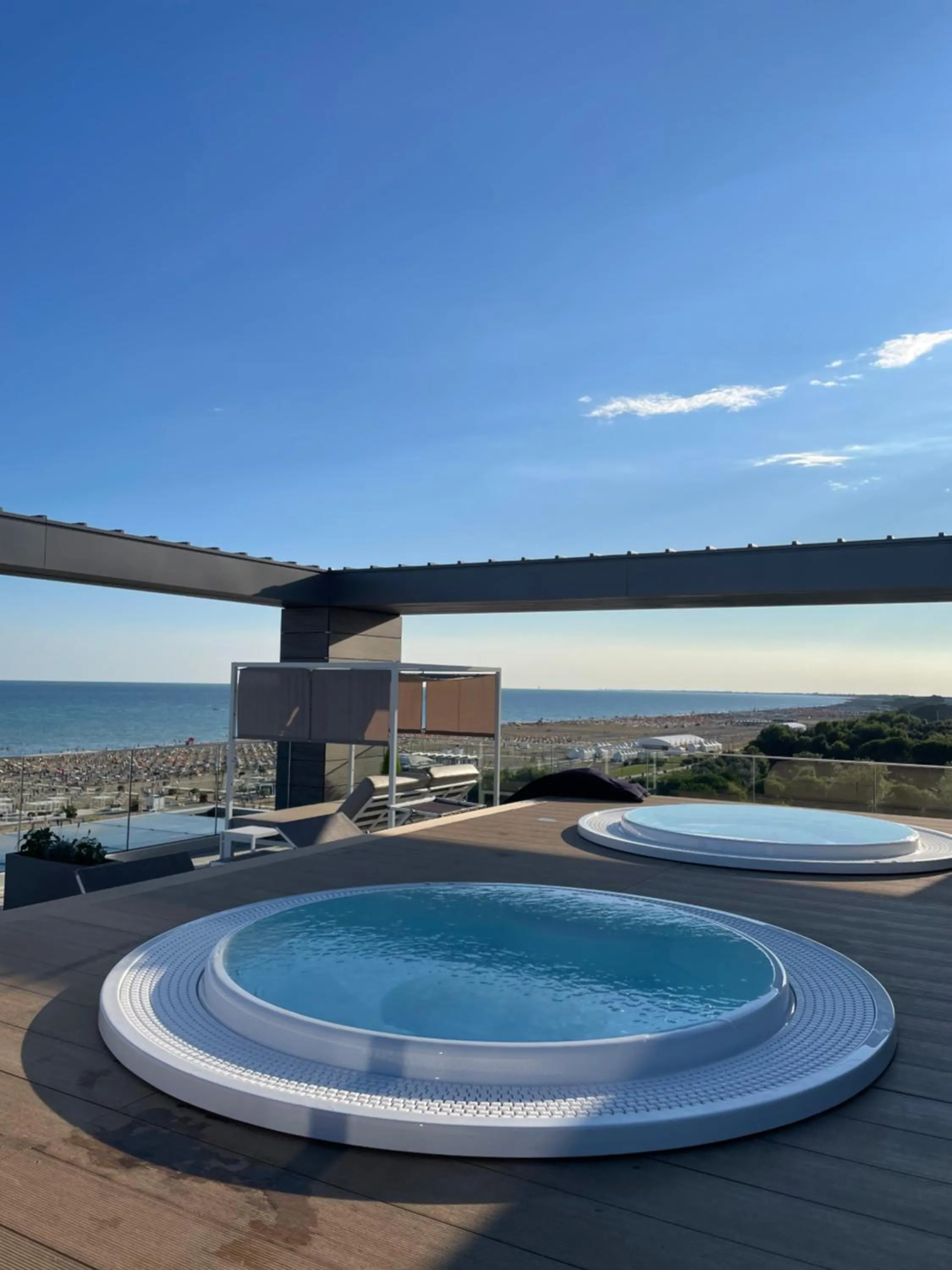 Hot Tub in ApartHotel Panorama Beach