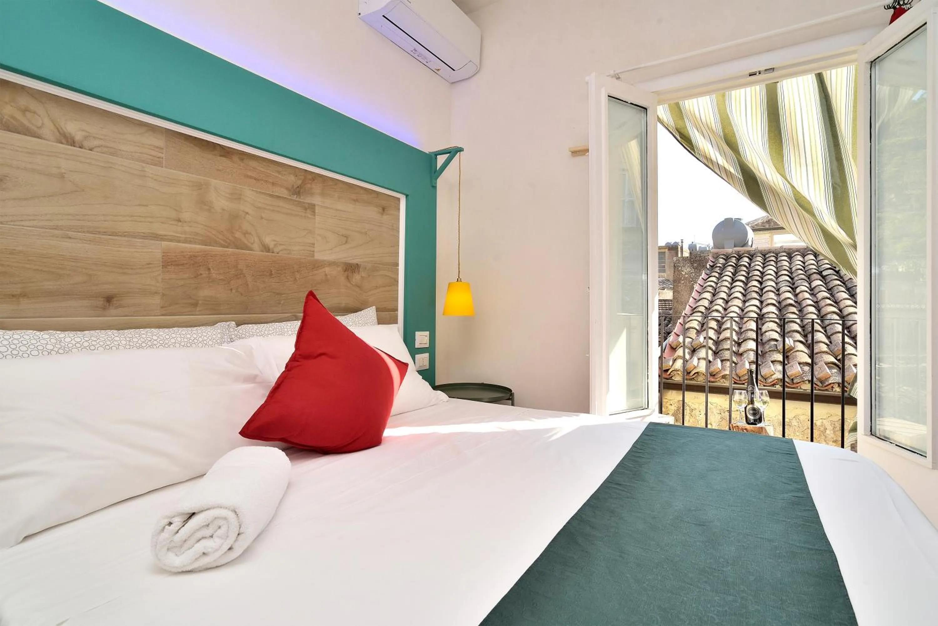 Balcony/Terrace, Bed in Modica Old Town Rooms