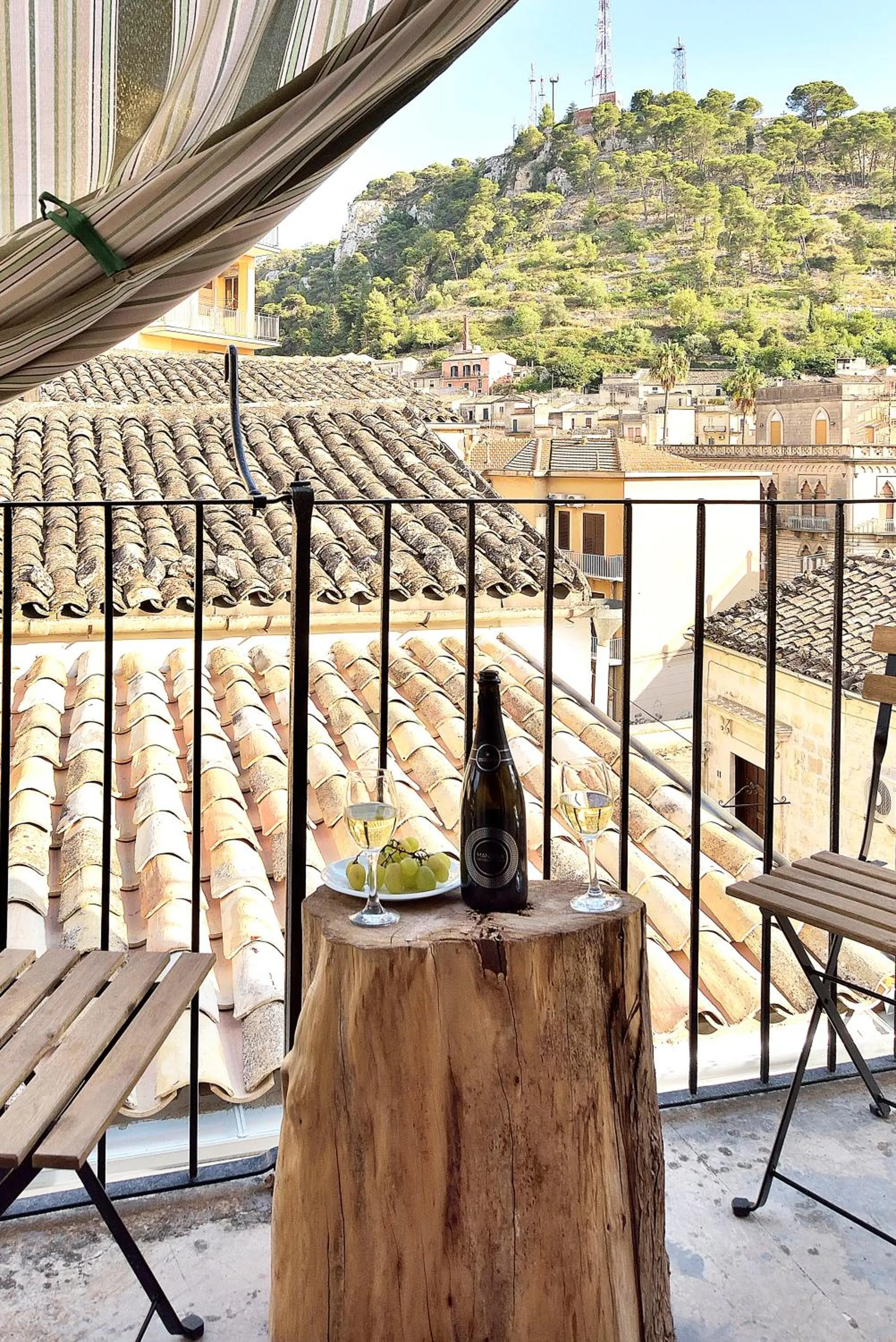City view in Modica Old Town Rooms
