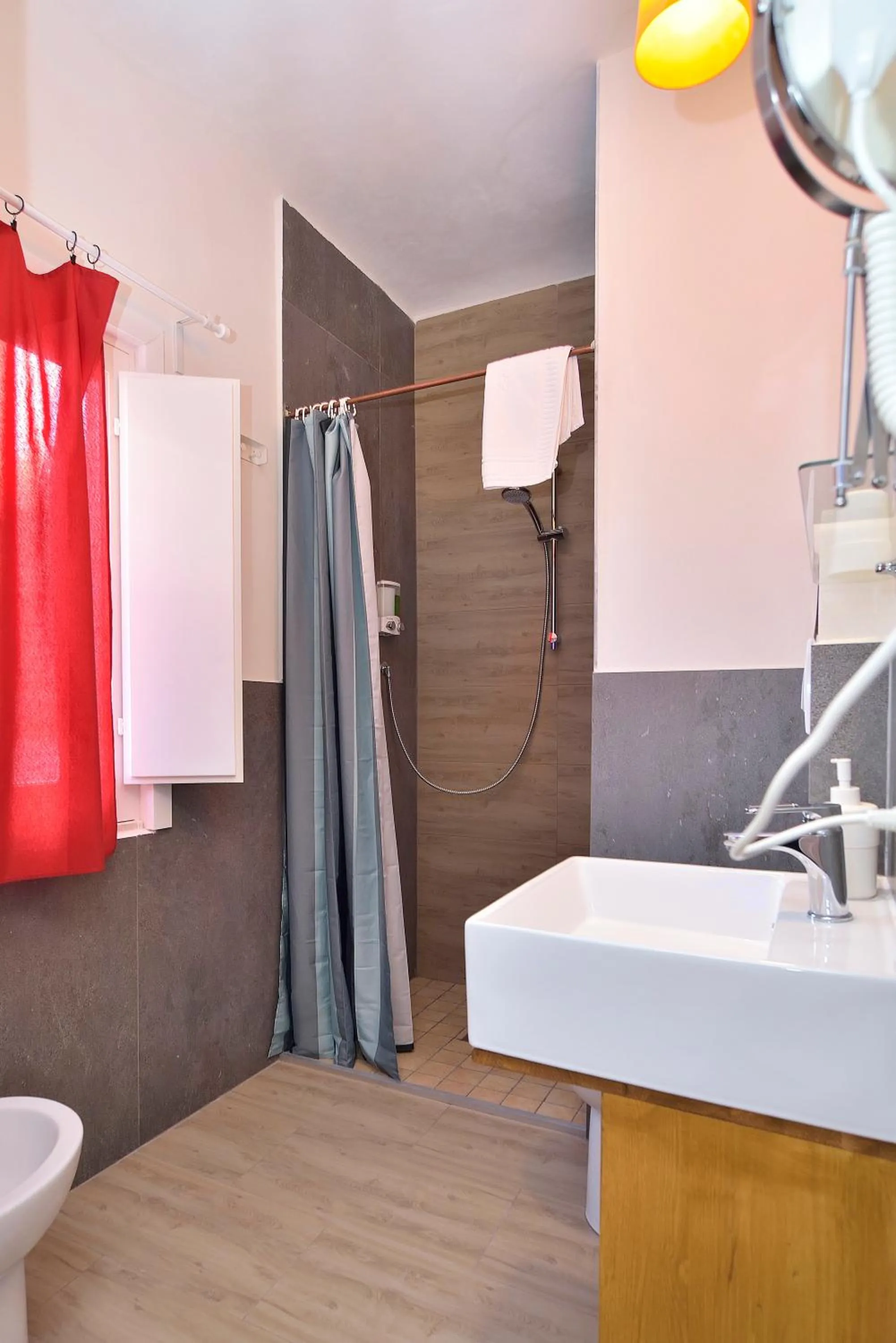 Shower in Modica Old Town Rooms