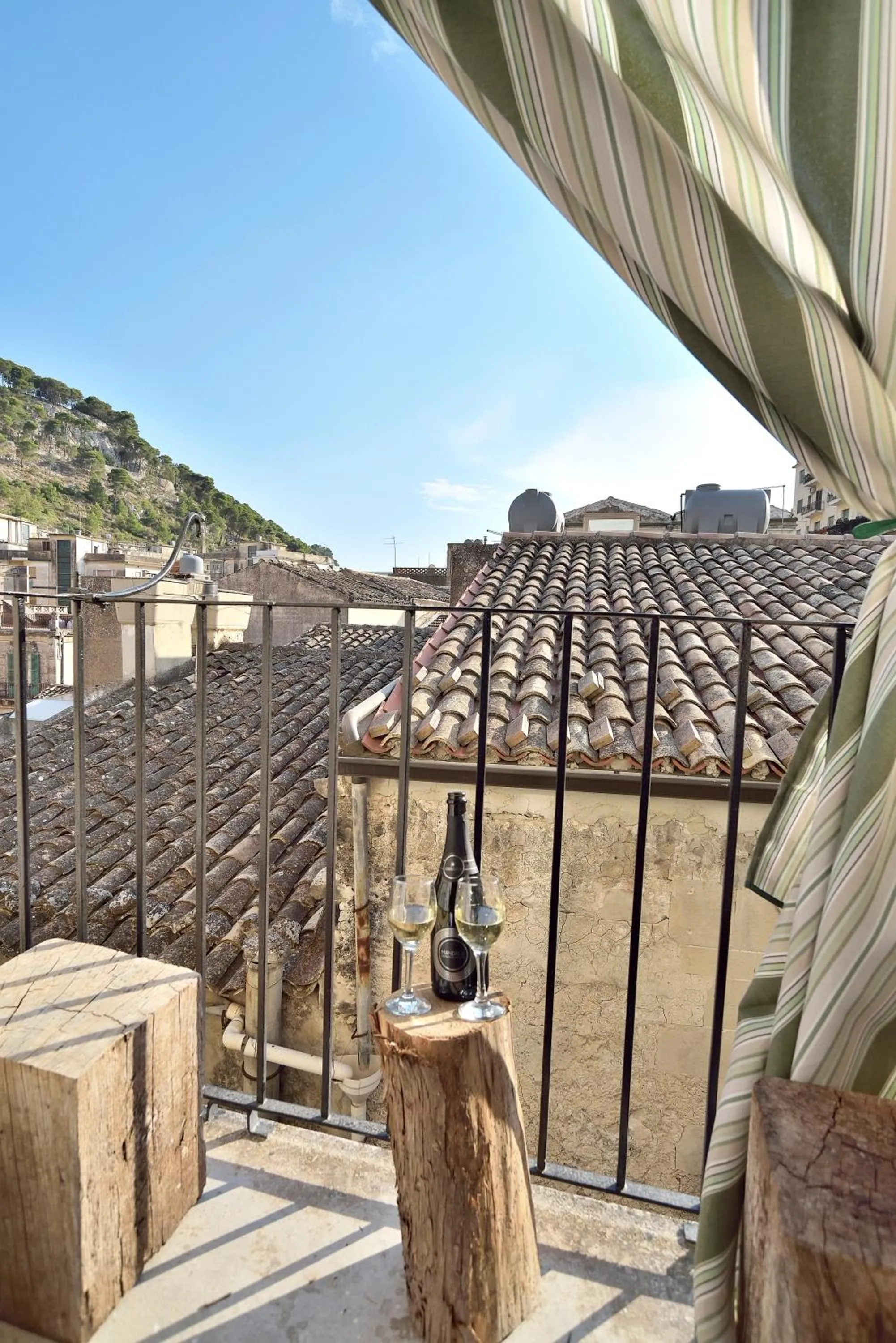 City view in Modica Old Town Rooms