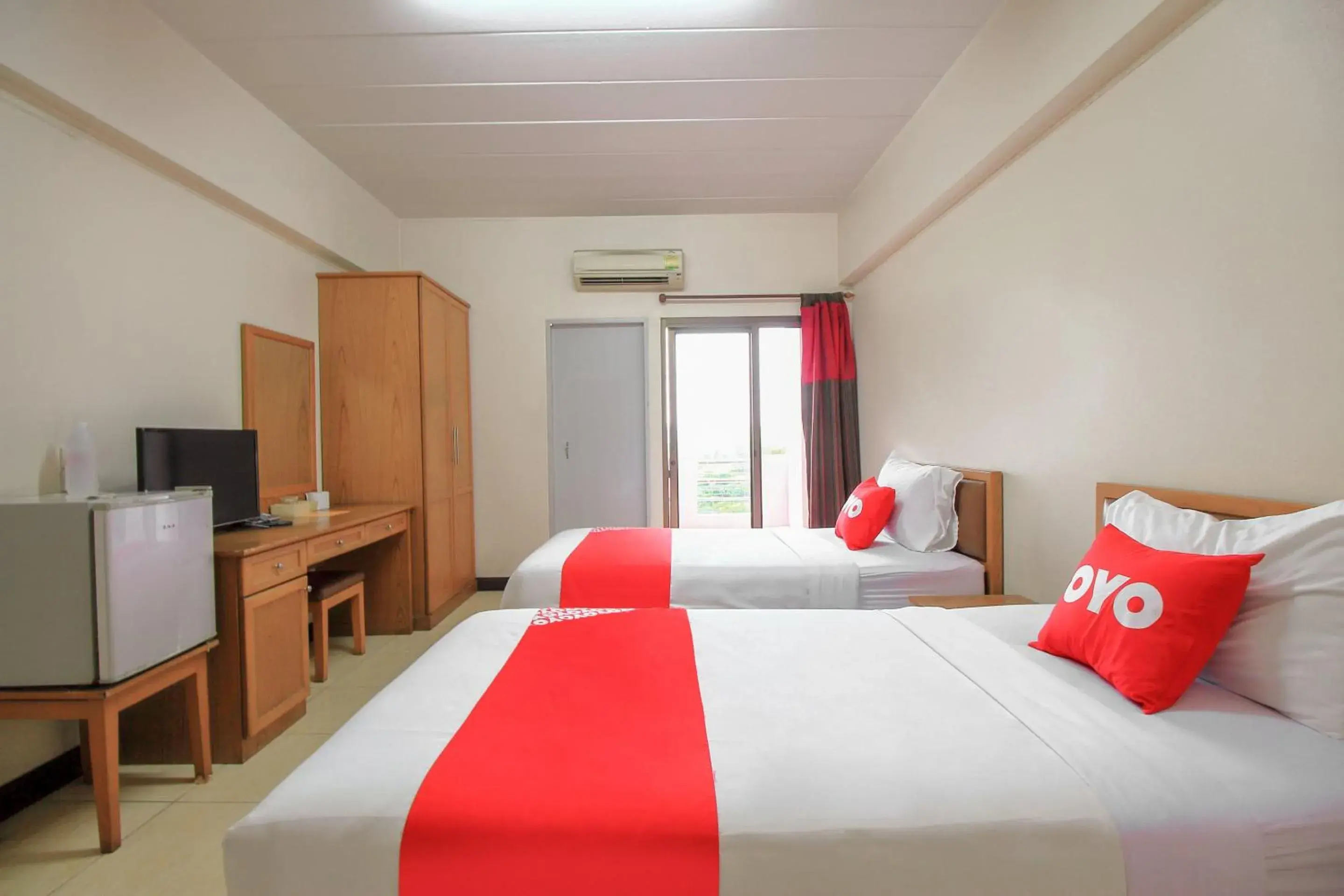 Facade/entrance, Bed in Ok Home Airport Facade/entrance, Bed in Ok Home Airport