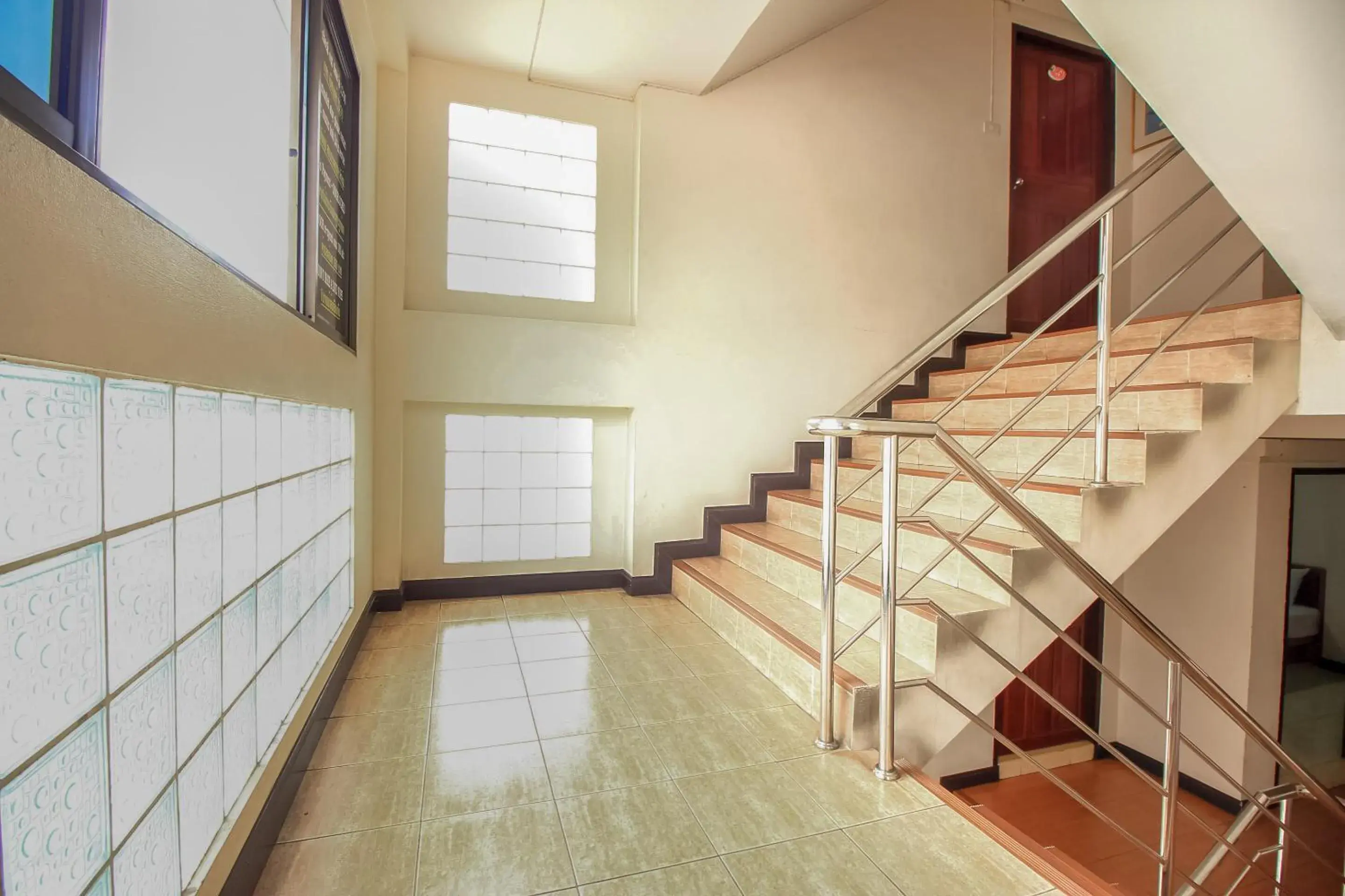 Lobby or reception in Ok Home Airport Lobby or reception in Ok Home Airport