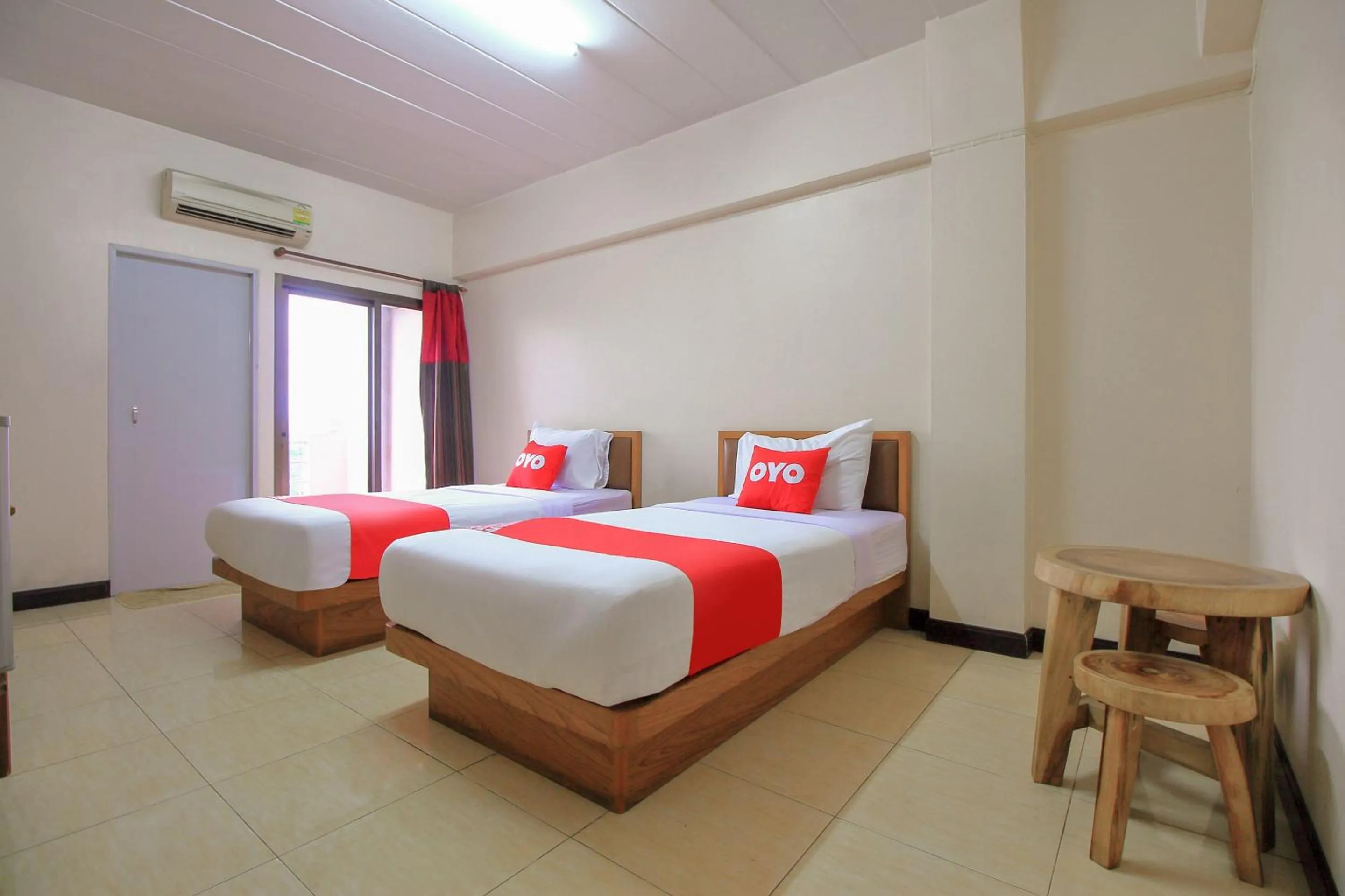 Other, Bed in Ok Home Airport