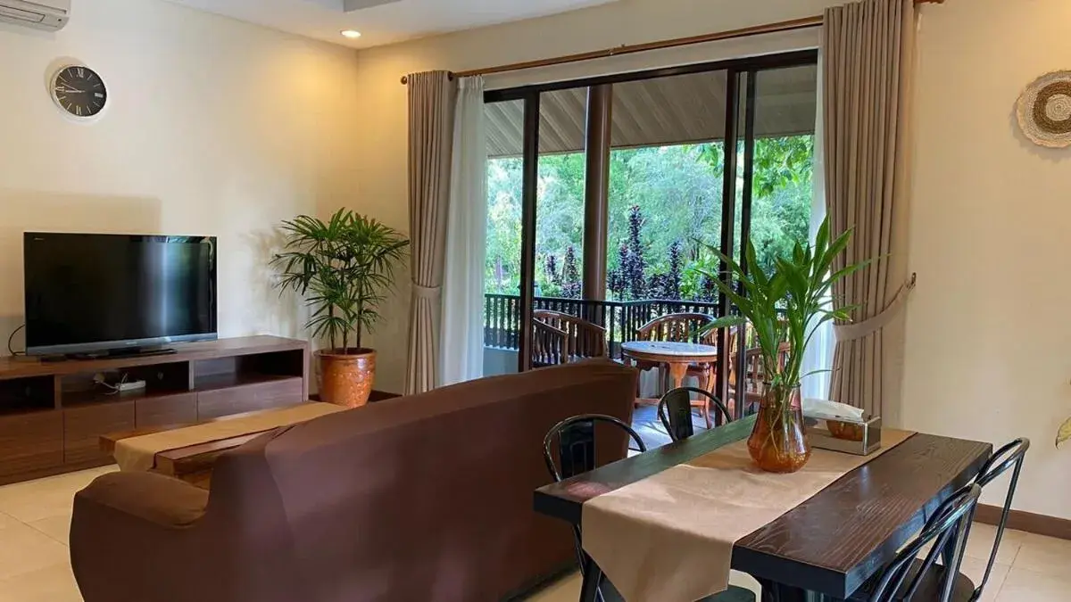 Luxurious Modern Villa at Vimala Hills Luxurious Modern Villa at Vimala Hills