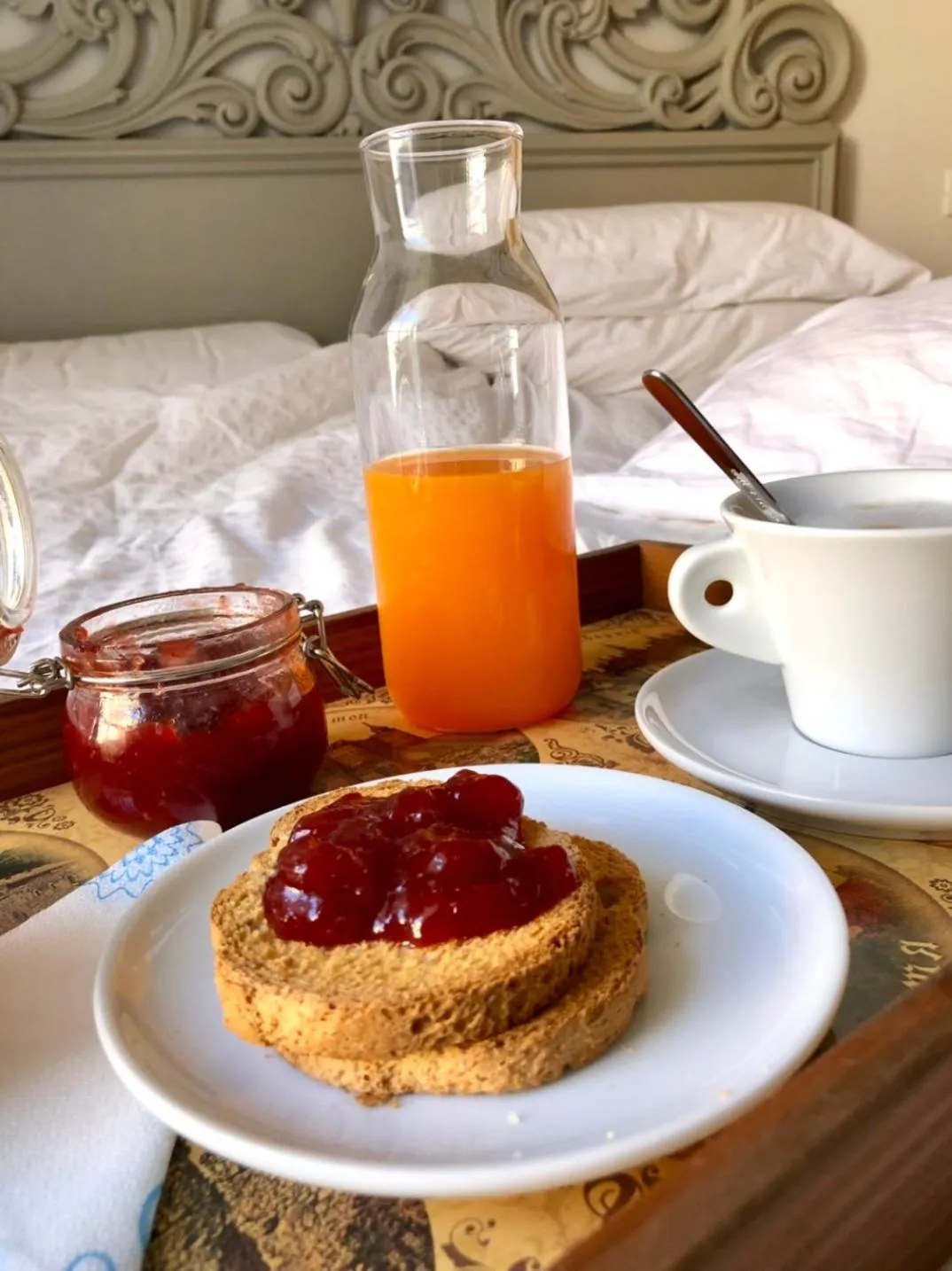 Breakfast in Room 55