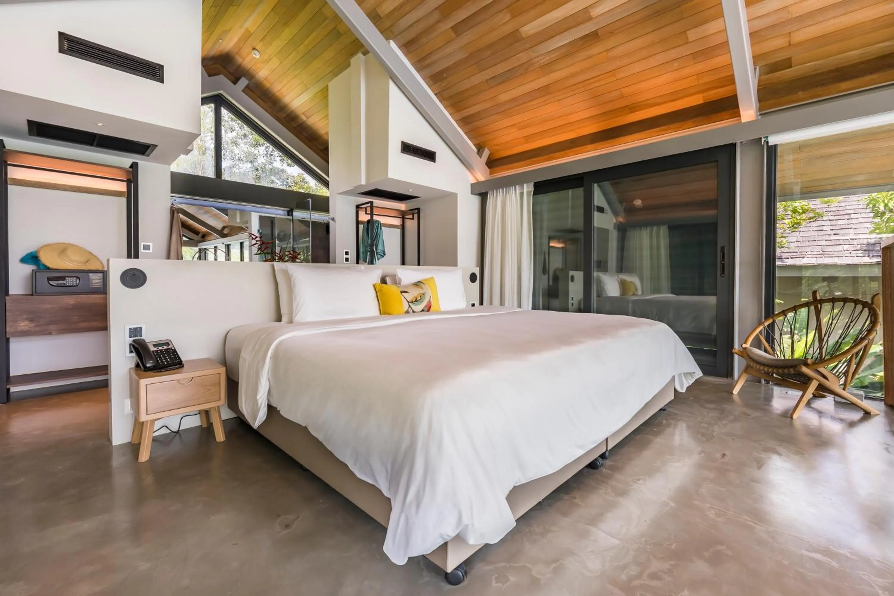 Bed in Island Escape Burasari