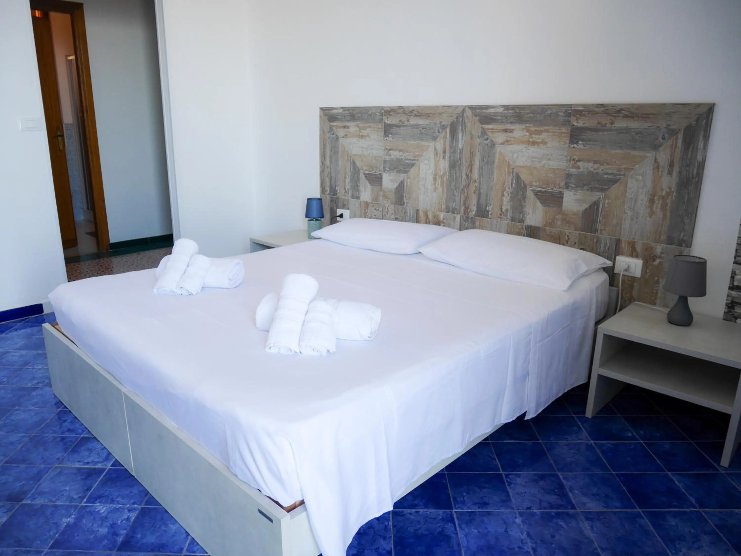 Photo of the whole room in B&B Al Vecchio Pontile B&B MARSALA