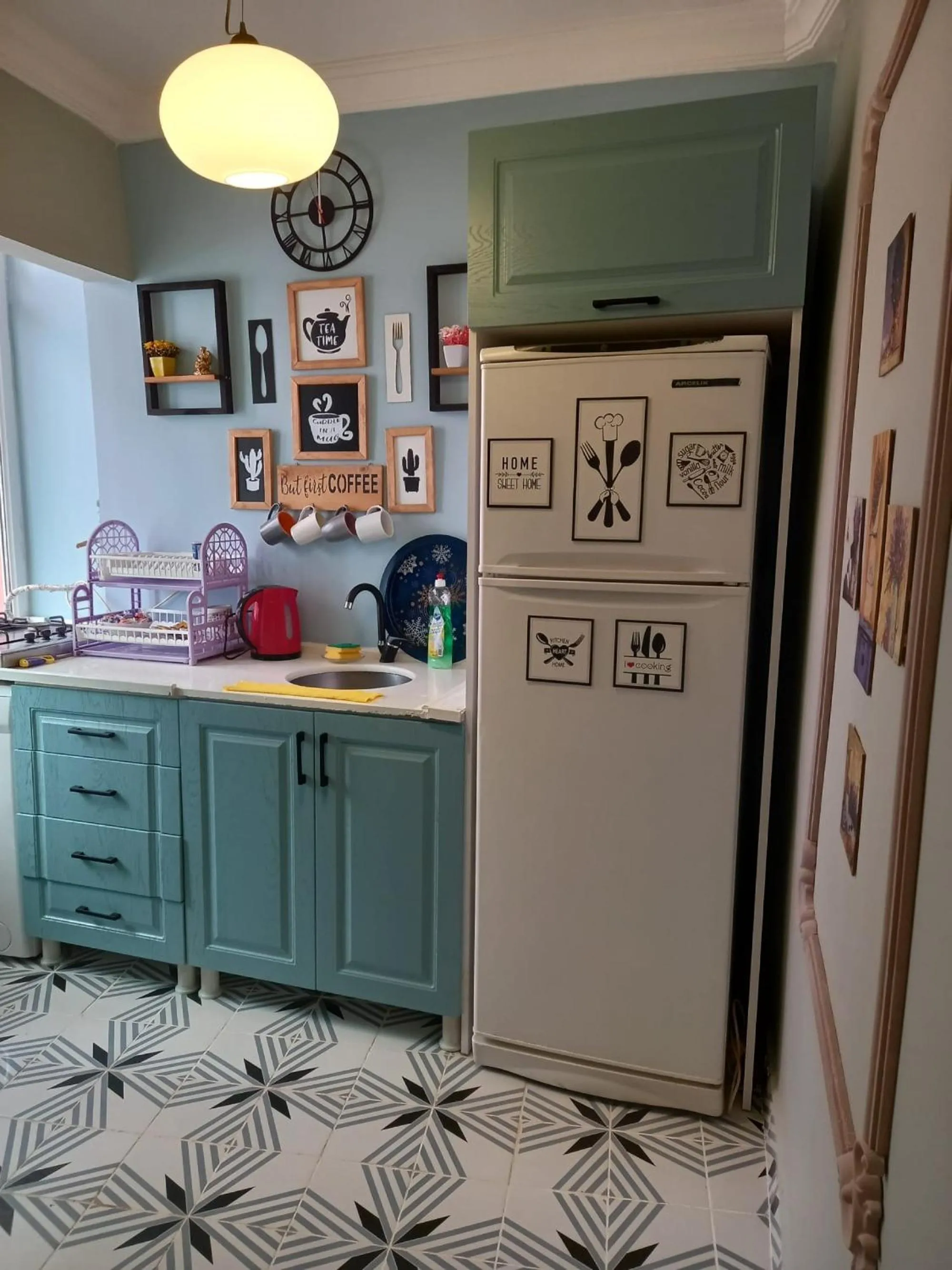 kitchen in Emirhan Guesthouse & Suites