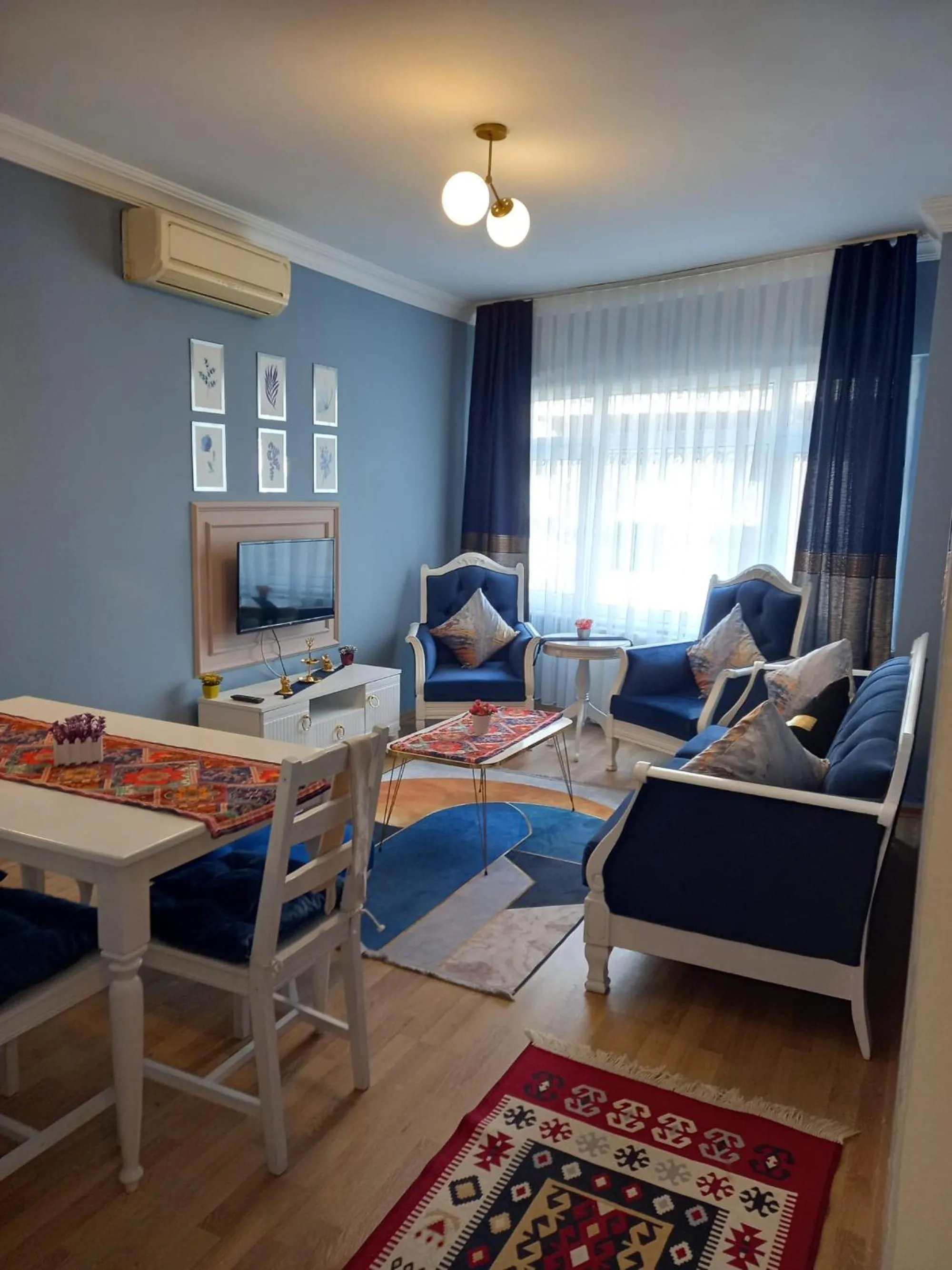 Living room in Emirhan Guesthouse & Suites