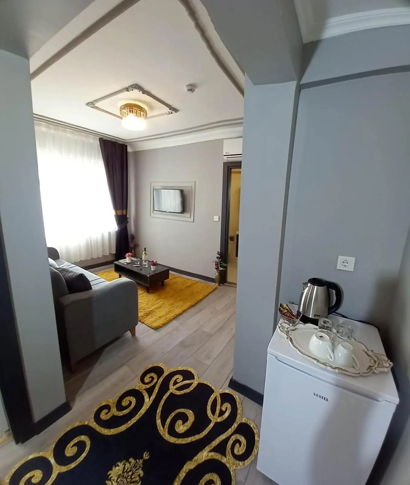 Coffee/tea facilities, Bed in Emirhan Guesthouse & Suites