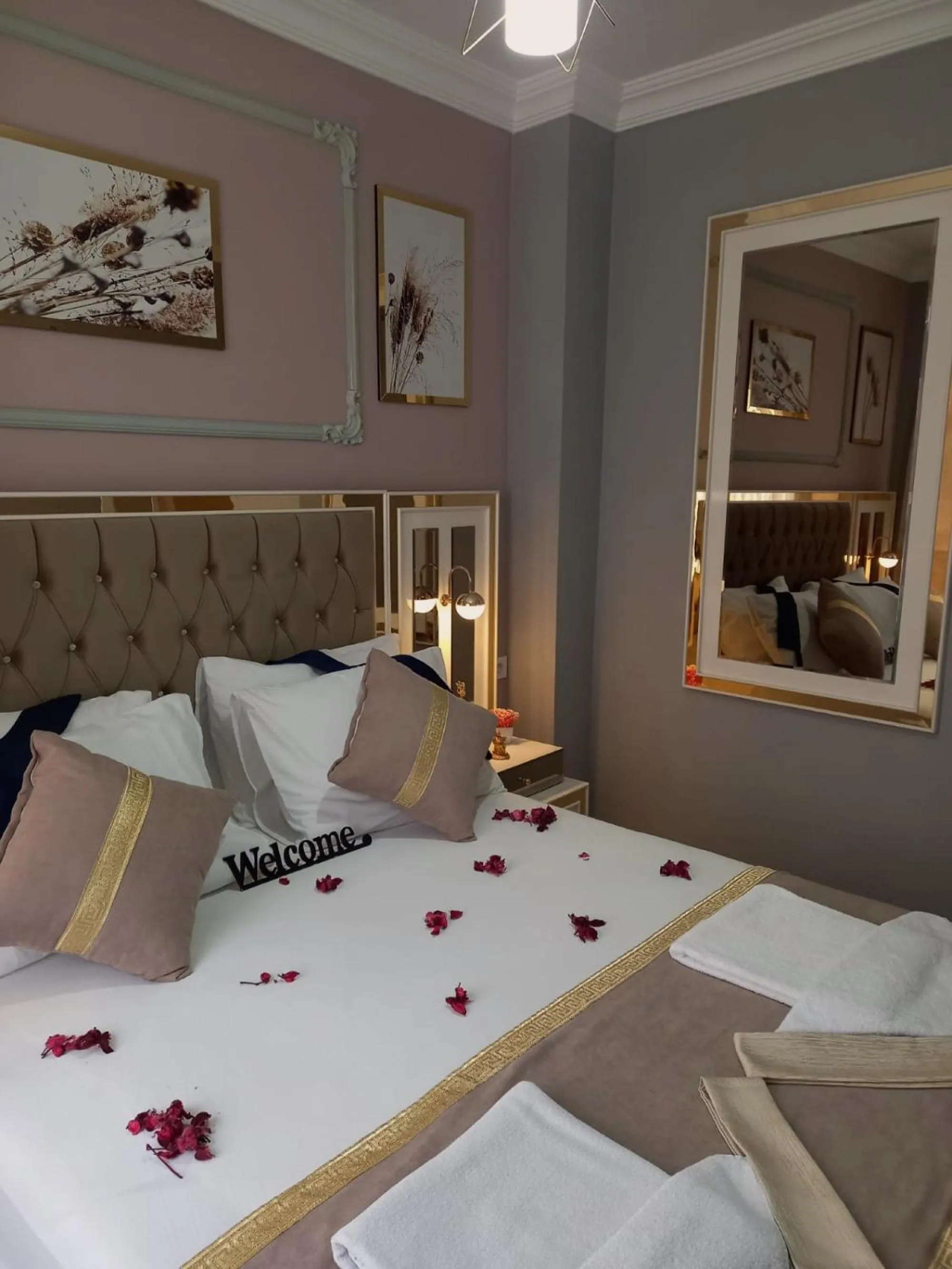 Bedroom, Bed in Emirhan Guesthouse & Suites