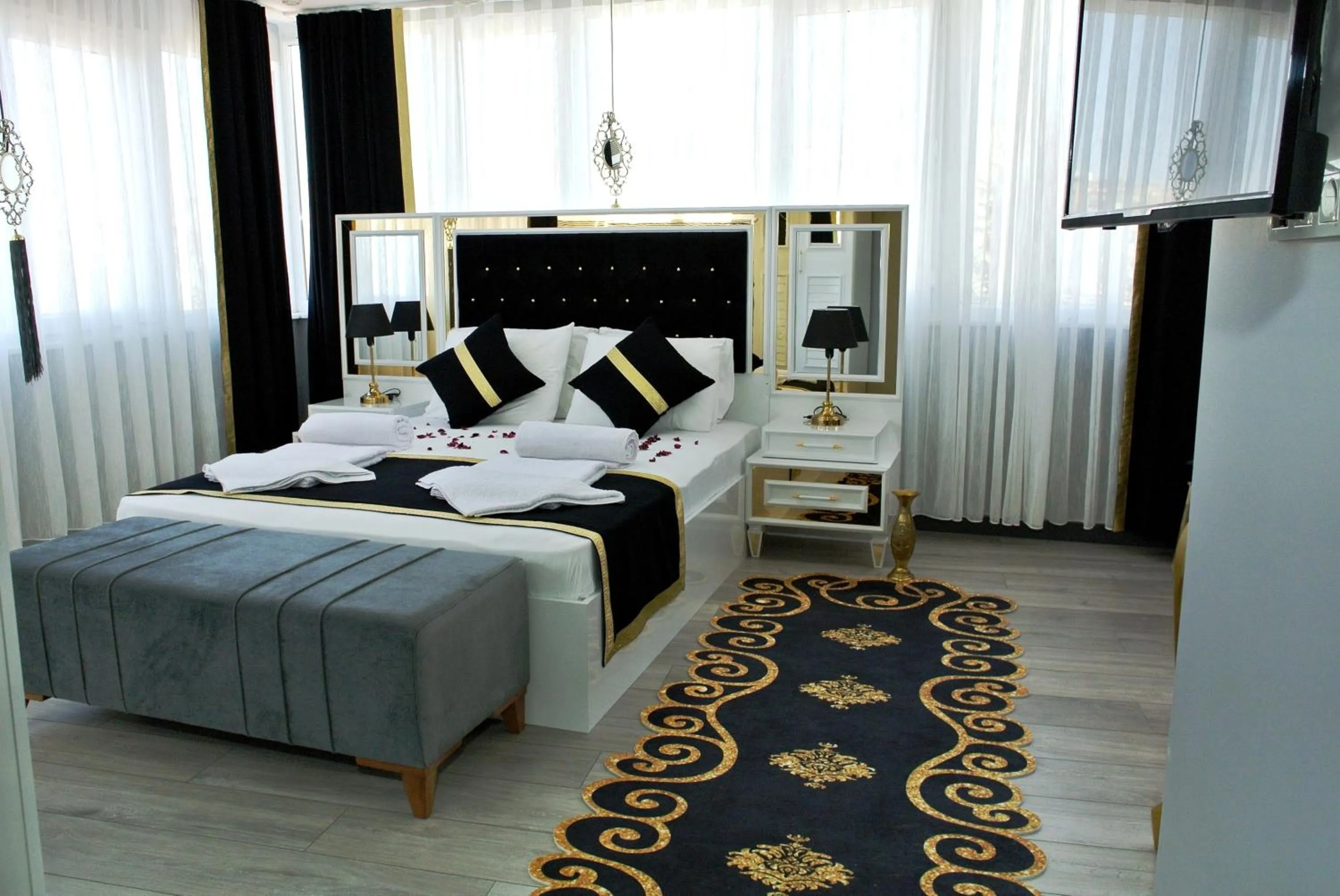 Bedroom, Bed in Emirhan Guesthouse & Suites