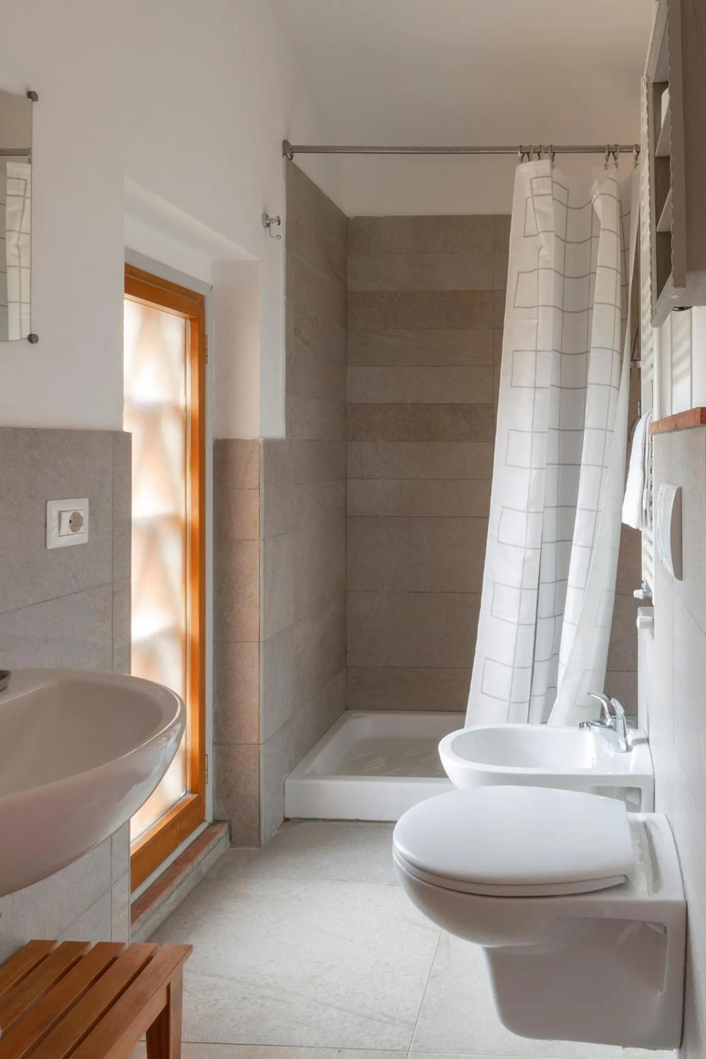 Bathroom, Bed in Rosso Del Chianti