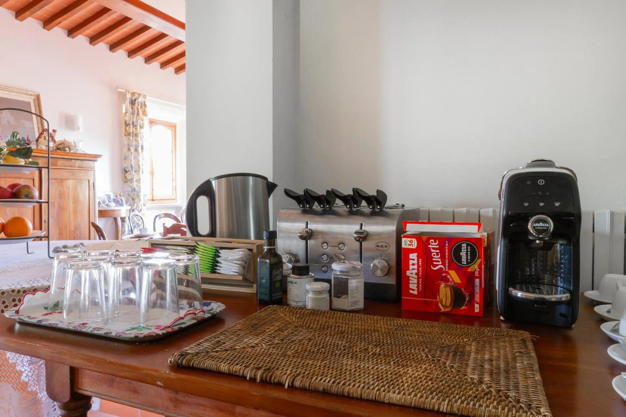 Coffee/tea facilities in Rosso Del Chianti