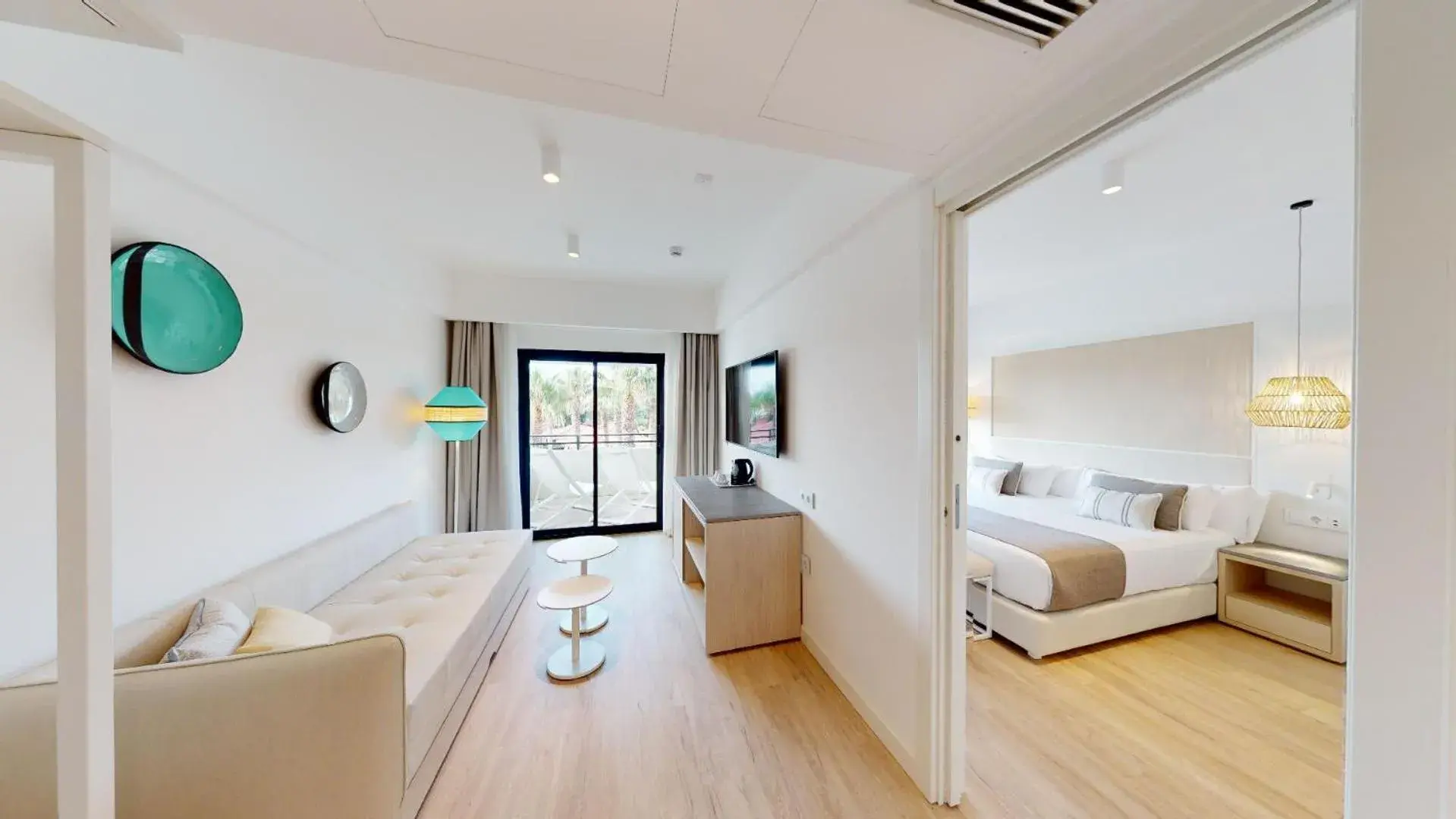 Signature Level Suite in The Signature Level at Grand Palladium Sicilia Resort & Spa Signature Level Suite in The Signature Level at Grand Palladium Sicilia Resort & Spa