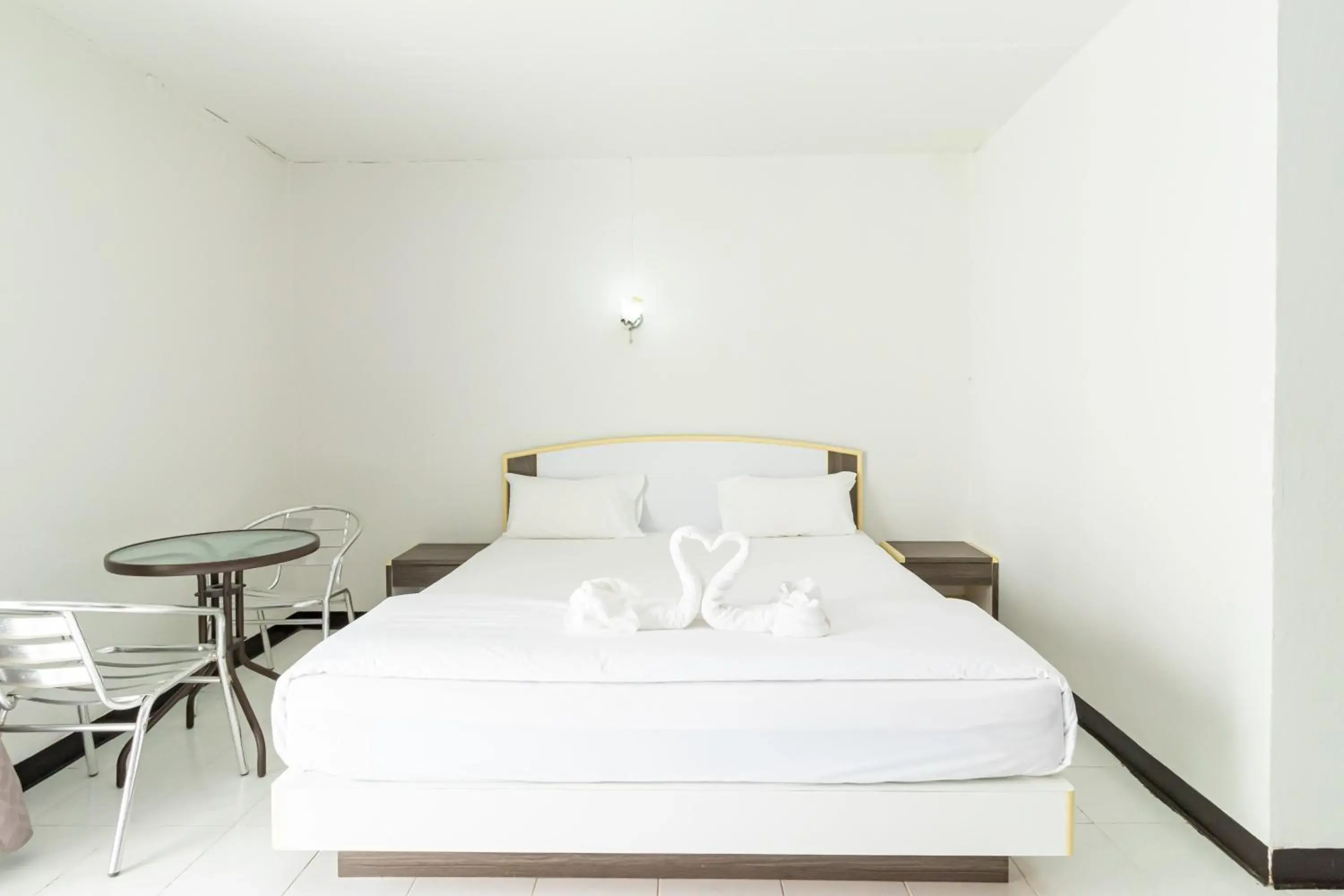 Bed in Boonchai Mansion Bed in Boonchai Mansion