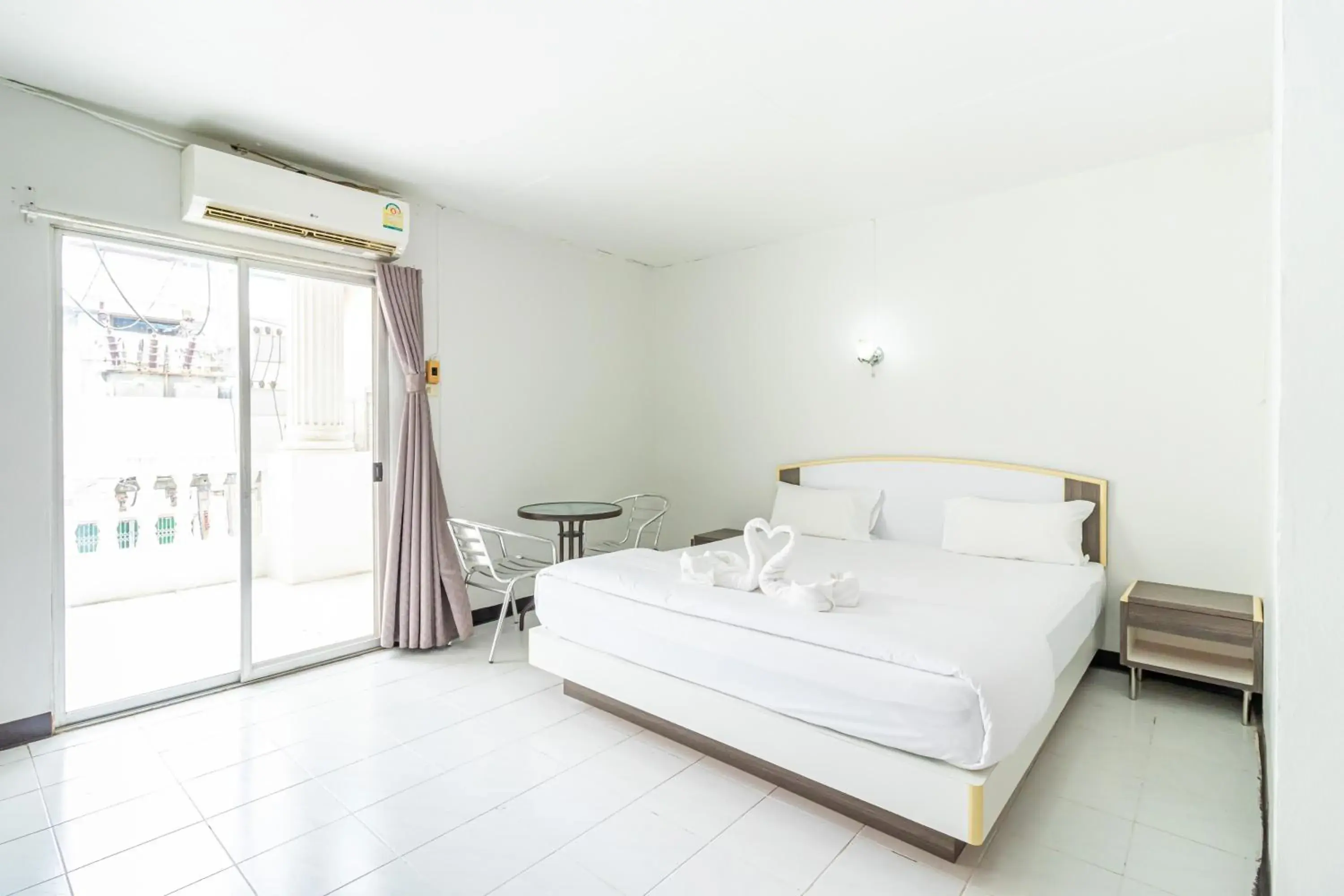 Bed in Boonchai Mansion Bed in Boonchai Mansion