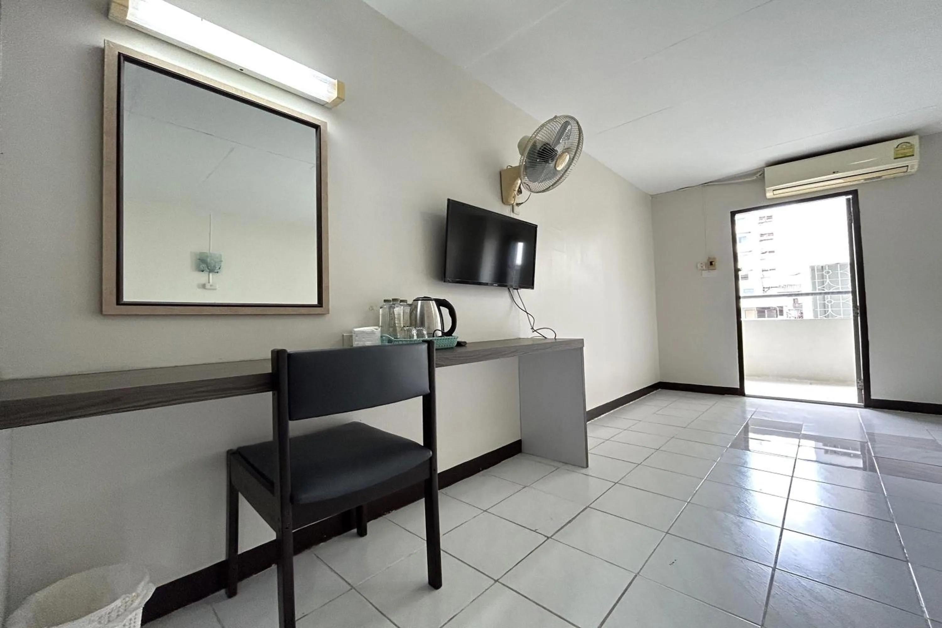 TV and multimedia in Boonchai Mansion