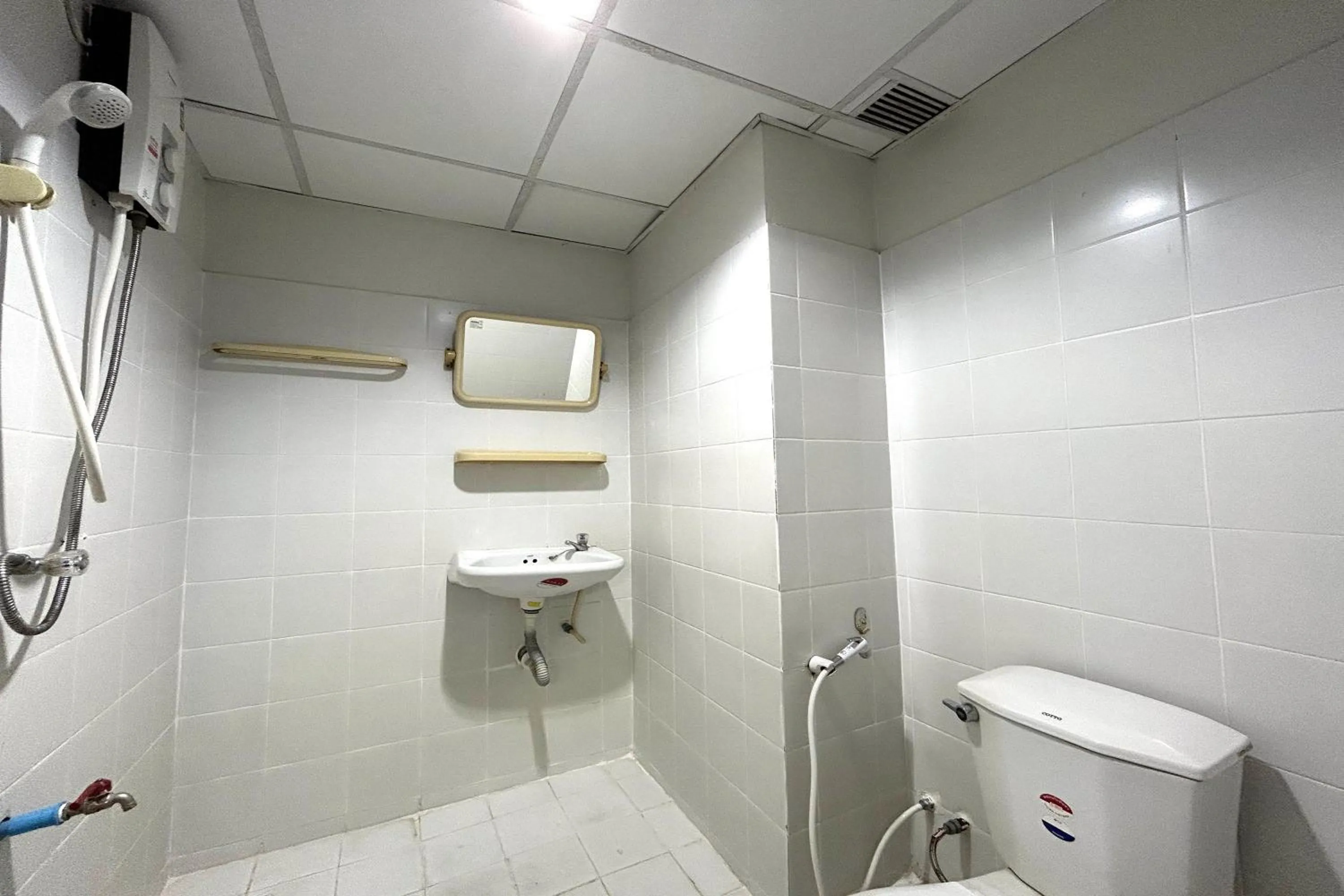 Bathroom in Boonchai Mansion