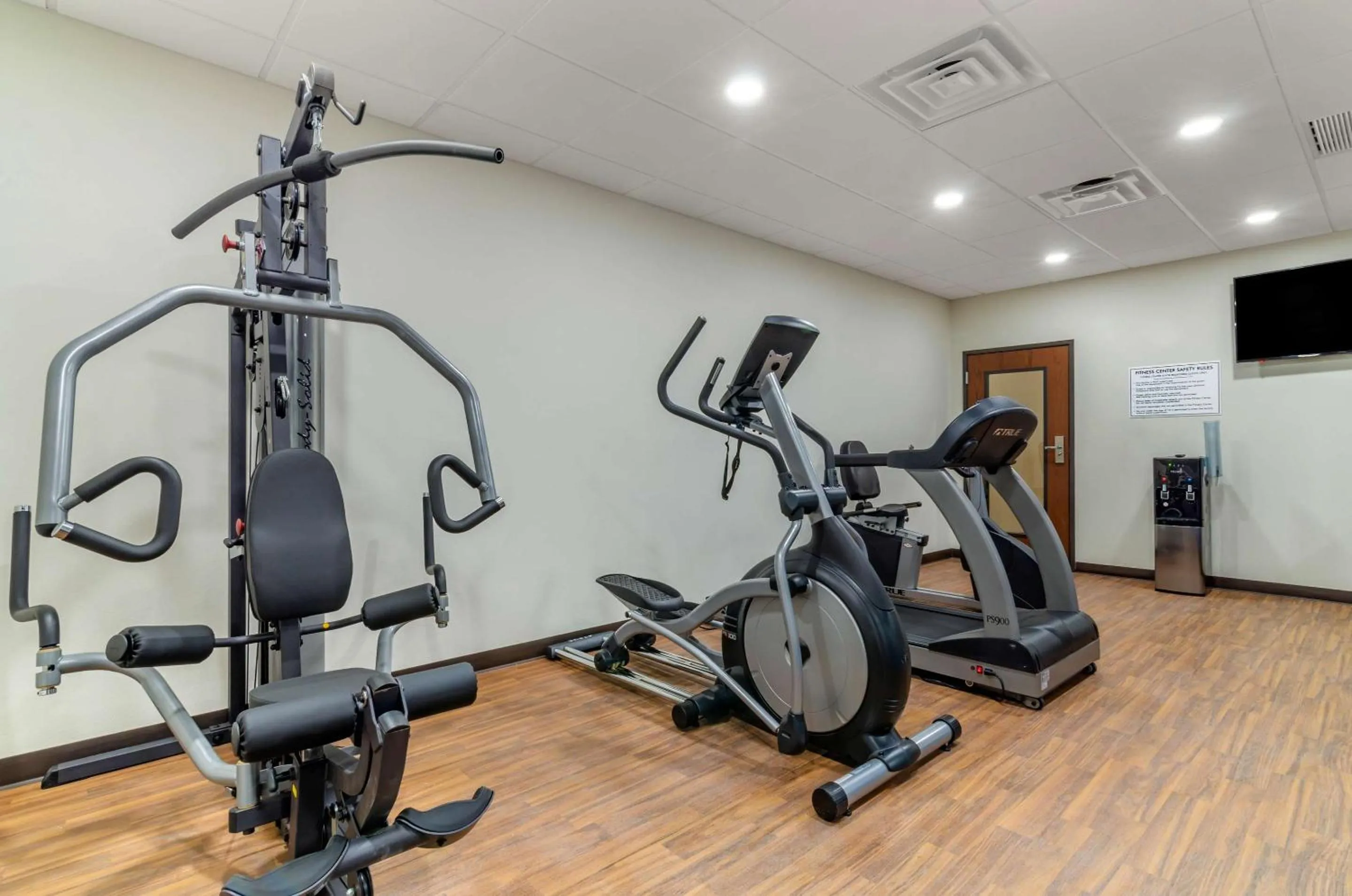 Fitness centre/facilities in Comfort Inn & Suites Salina North