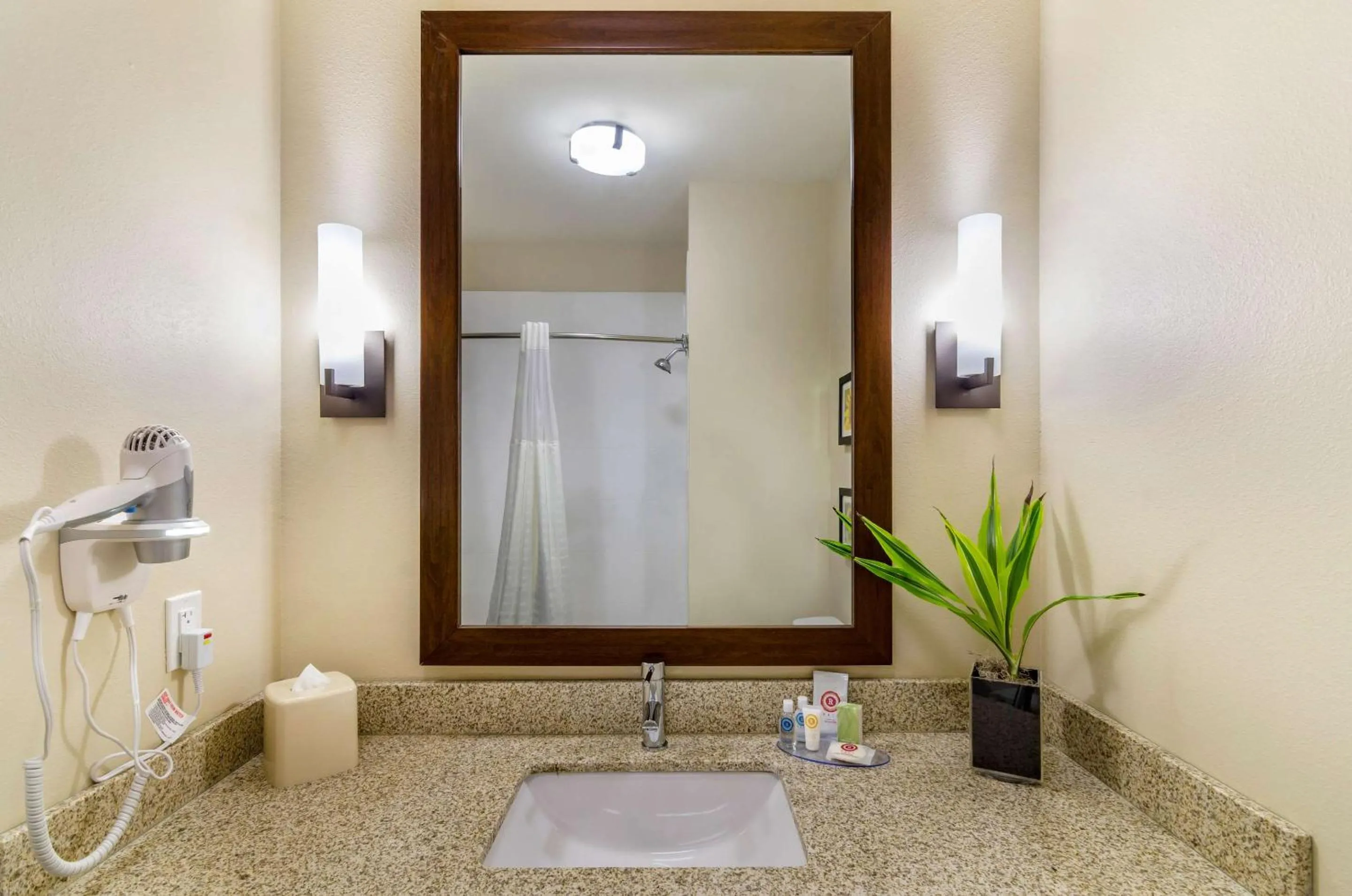 Bedroom in Comfort Inn & Suites Salina North