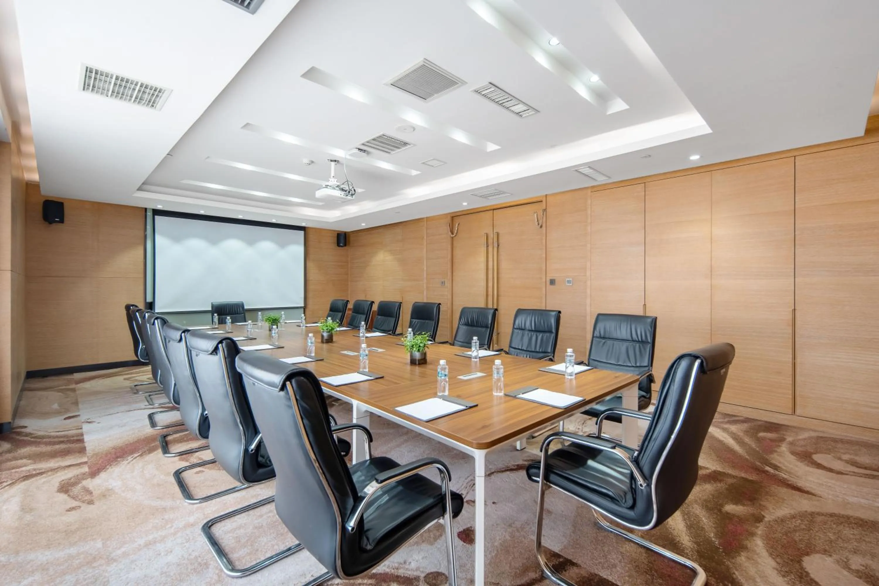 Meeting/conference room in Novotel Huashan