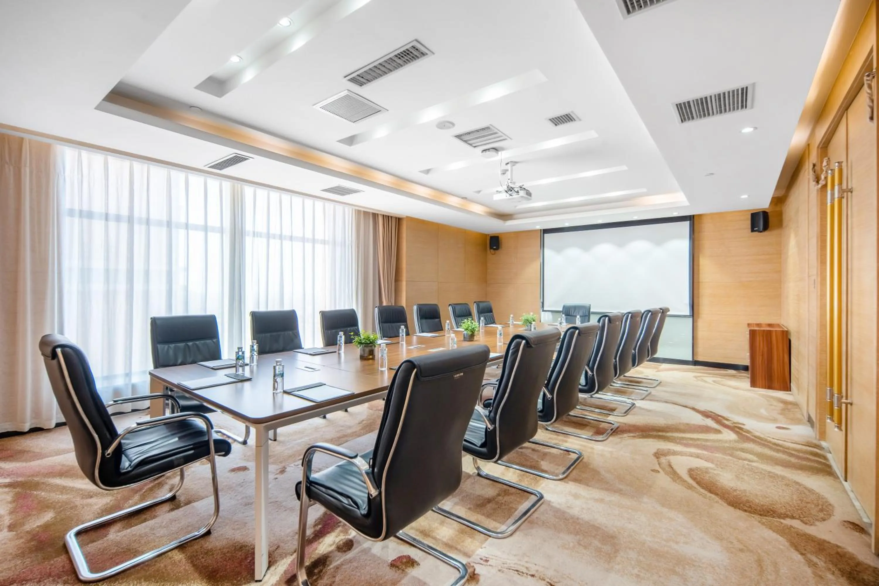 Meeting/conference room in Novotel Huashan
