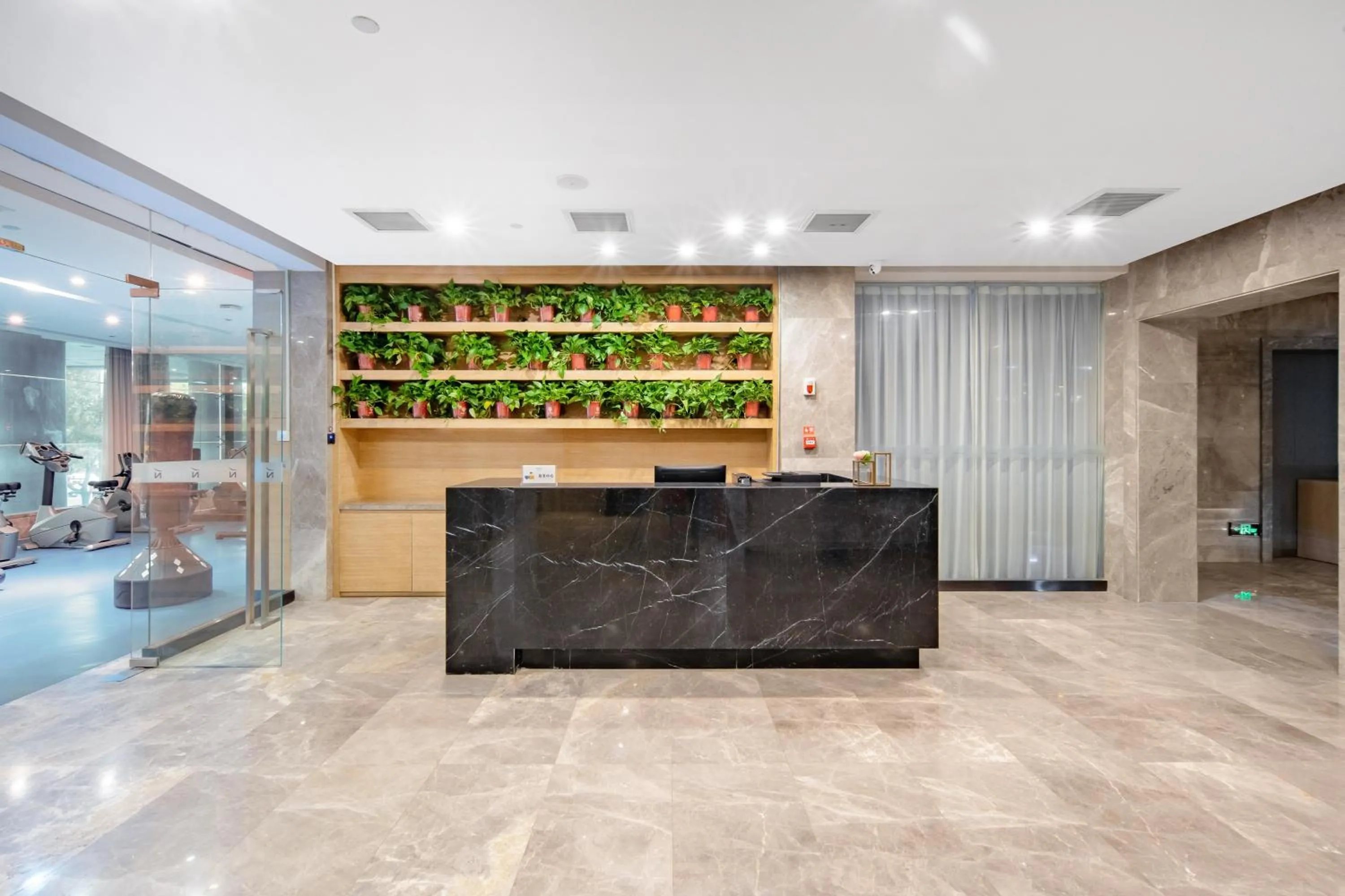 Fitness centre/facilities in Novotel Huashan