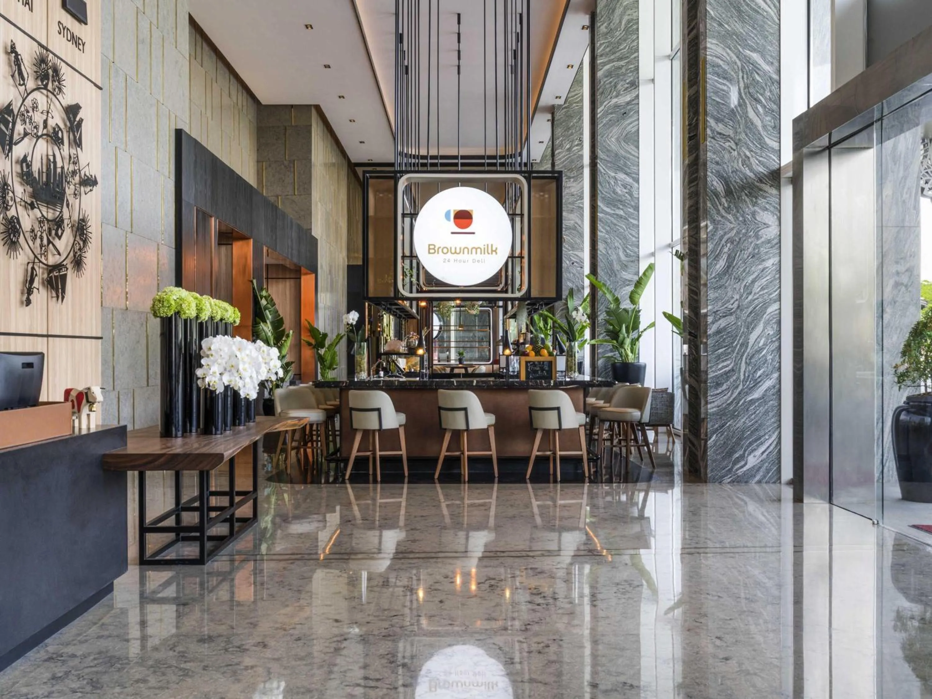 Lounge or bar in Swissôtel Jakarta PIK Avenue