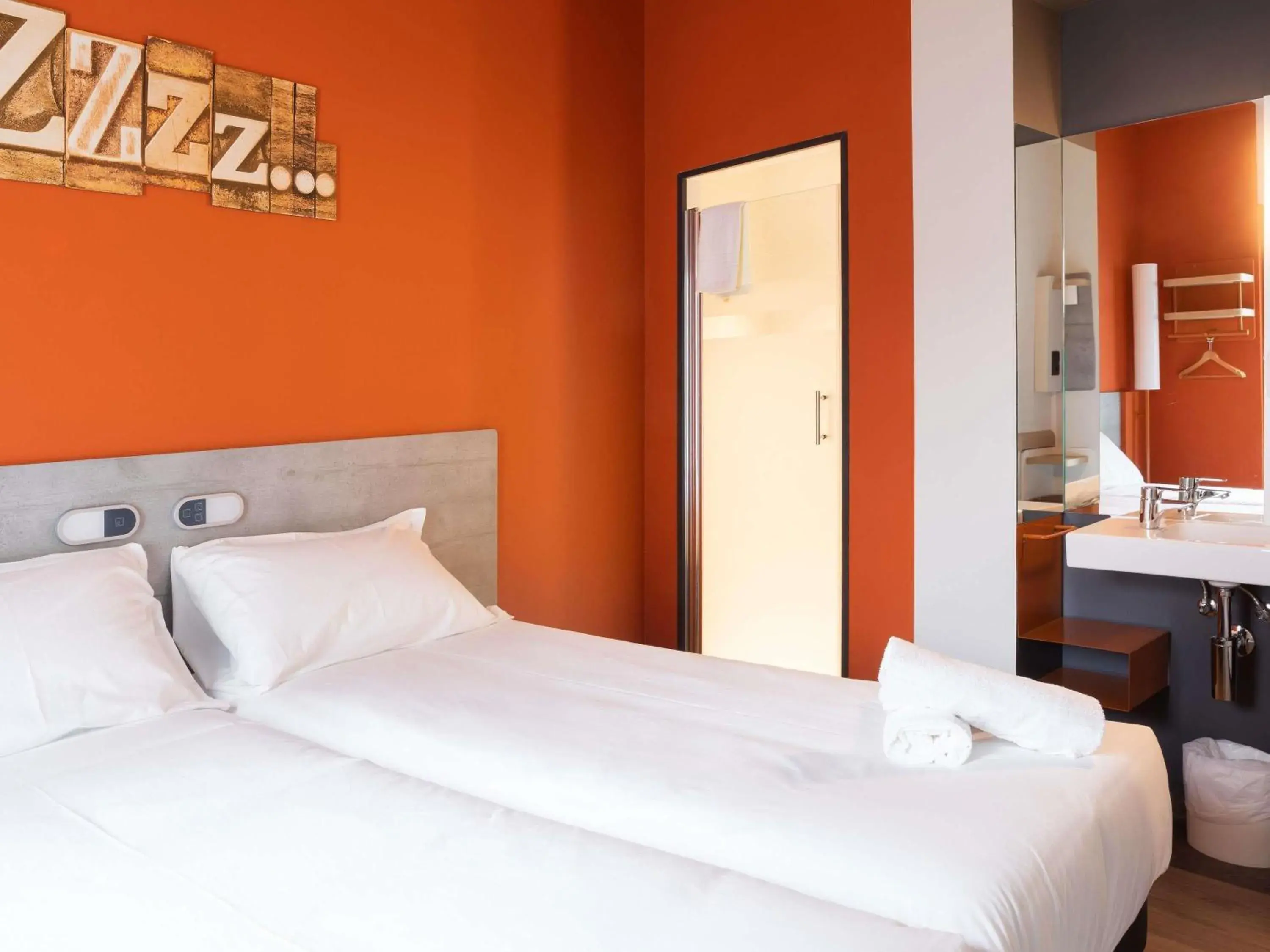 Bedroom, Bed in Ibis Budget Bilbao City Bedroom, Bed in Ibis Budget Bilbao City