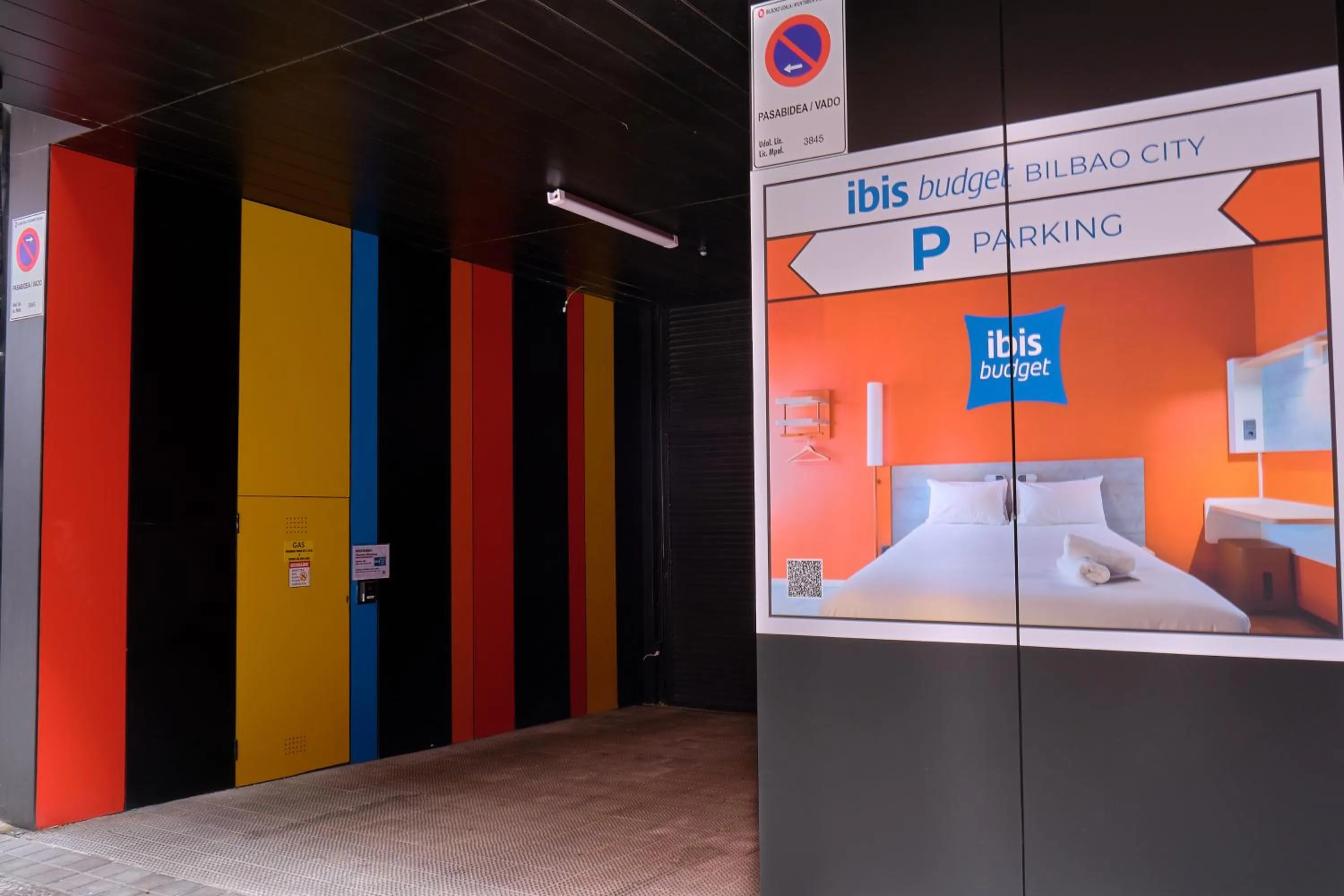 Parking in Ibis Budget Bilbao City