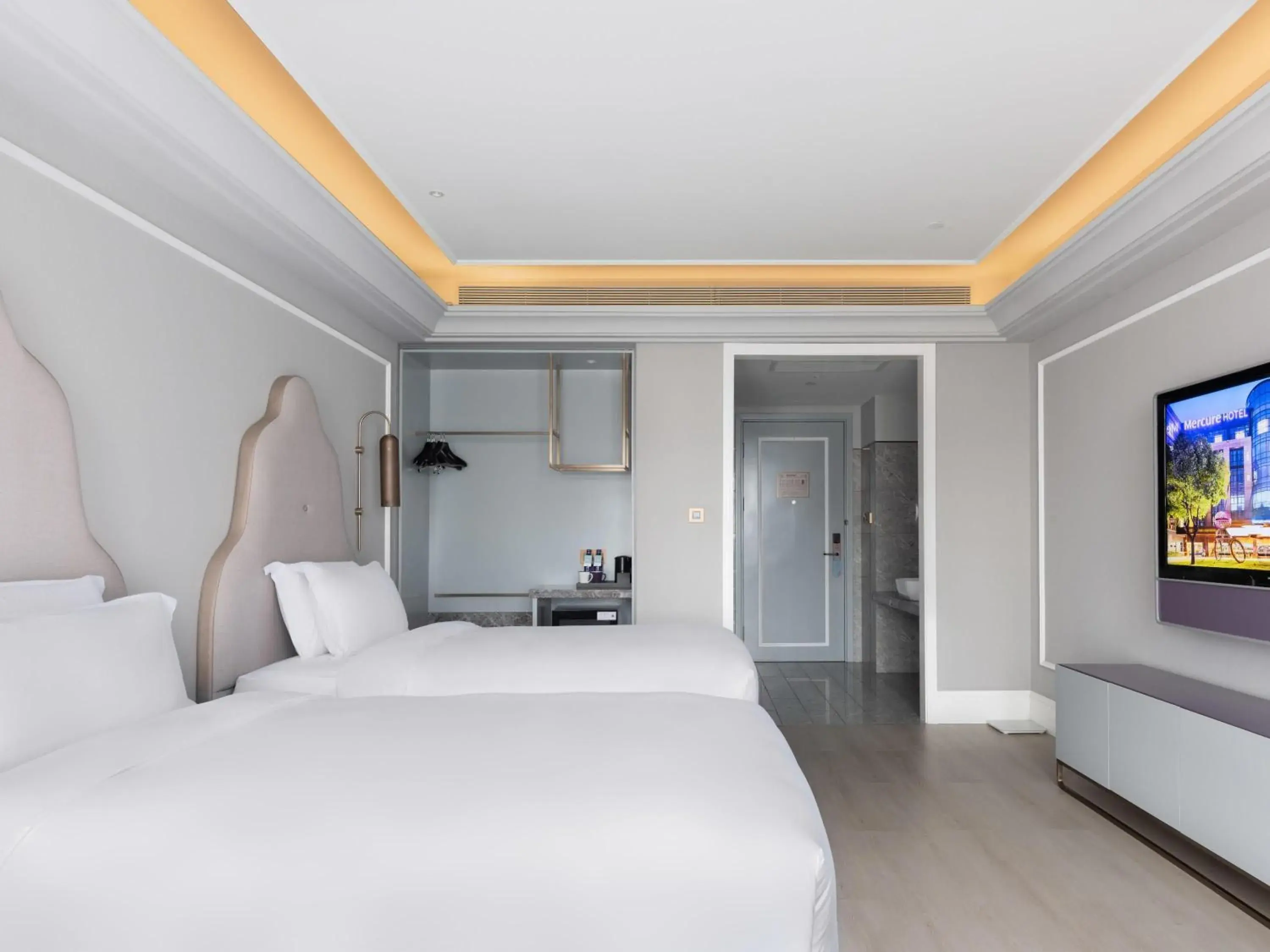 Bedroom, Bed in Mercure Xian North Bedroom, Bed in Mercure Xian North