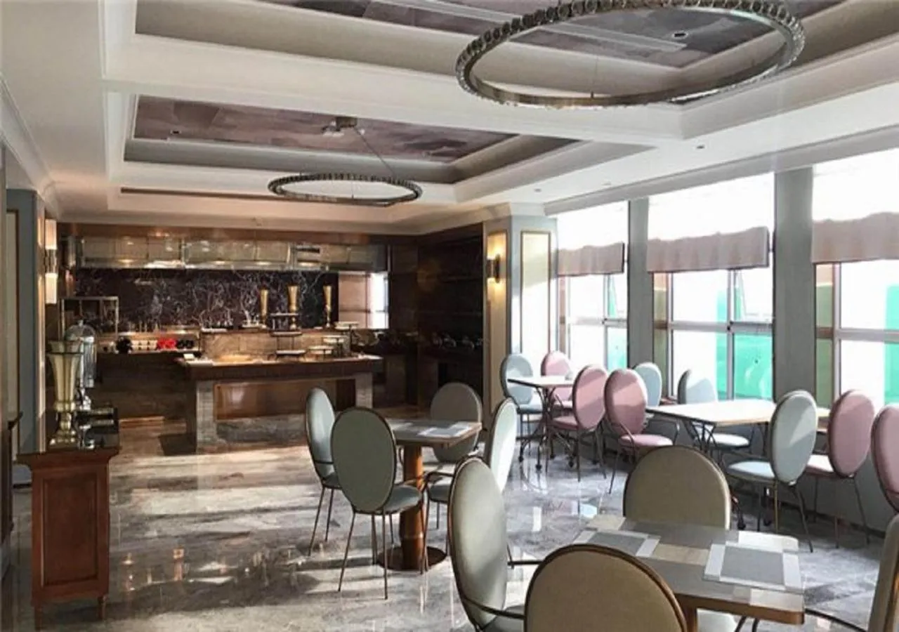 Buffet breakfast in Mercure Taiyuan E Tech