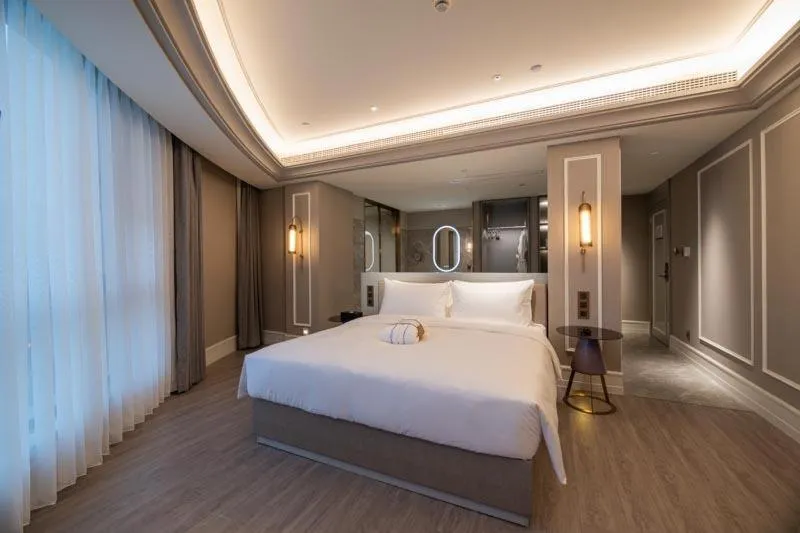 Bed in Mercure Shanghai Xujiahui South