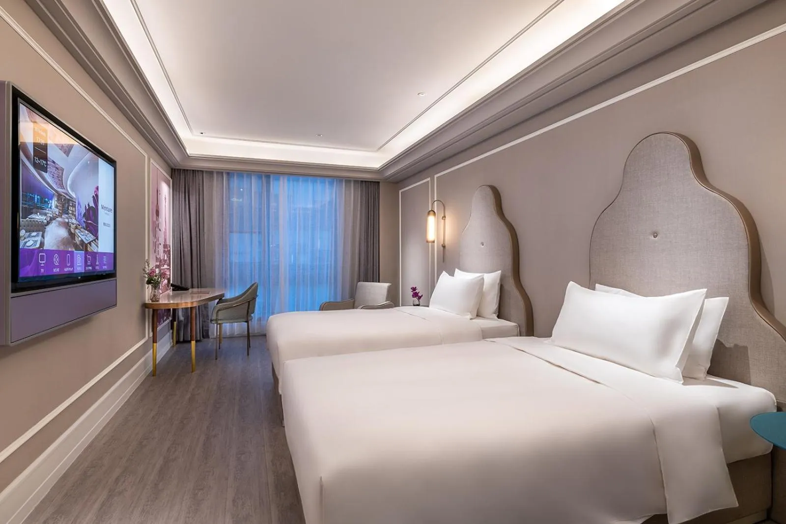 Bed in Mercure Shanghai Xujiahui South