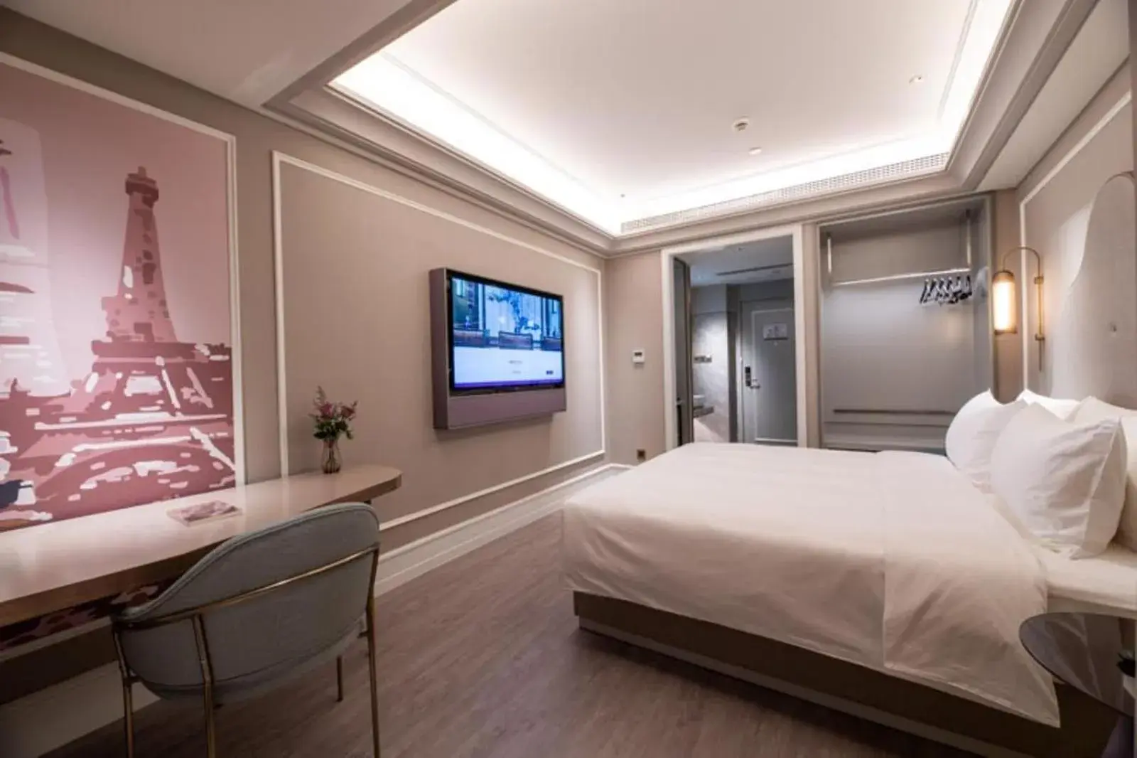 Bed in Mercure Shanghai Xujiahui South Bed in Mercure Shanghai Xujiahui South