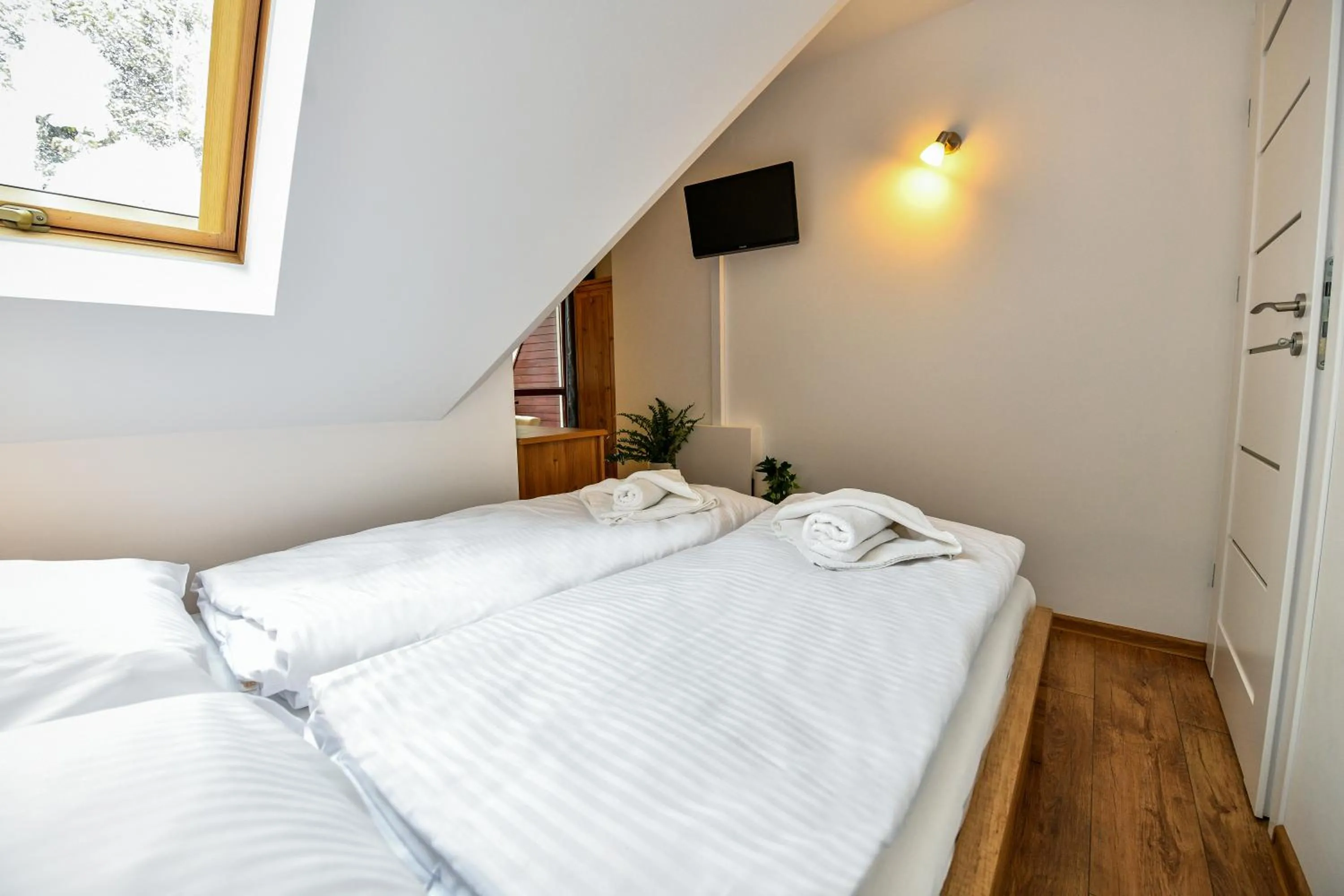Bedroom, Bed in RentPlanet - Apartamenty Bulwary Słowackiego