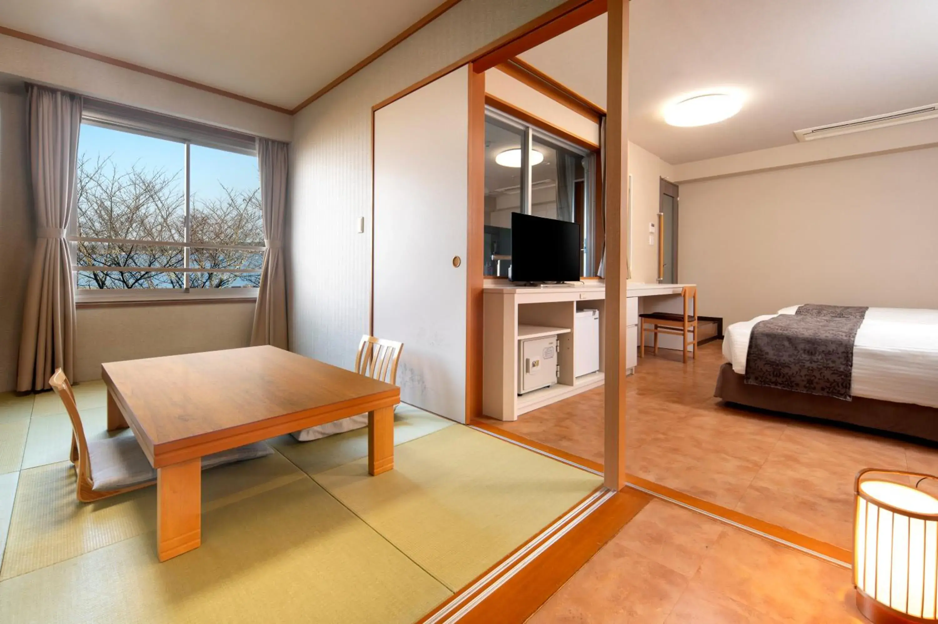 Special Japanese-Western style Room Non-Smoking (With Open-air Bath) in KAMENOI HOTEL Itako Special Japanese-Western style Room Non-Smoking (With Open-air Bath) in KAMENOI HOTEL Itako