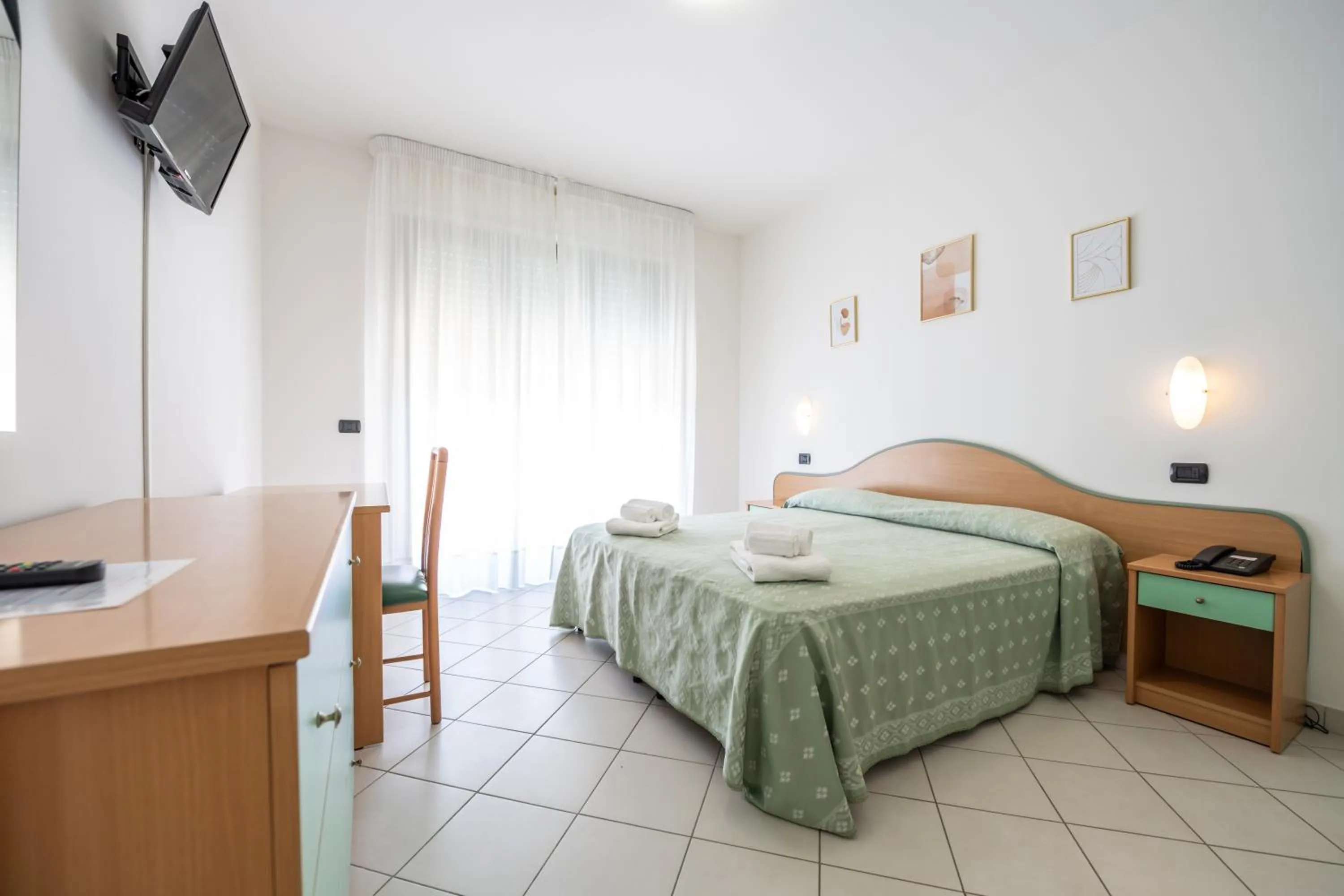 Bedroom, Bed in Hotel Marebello