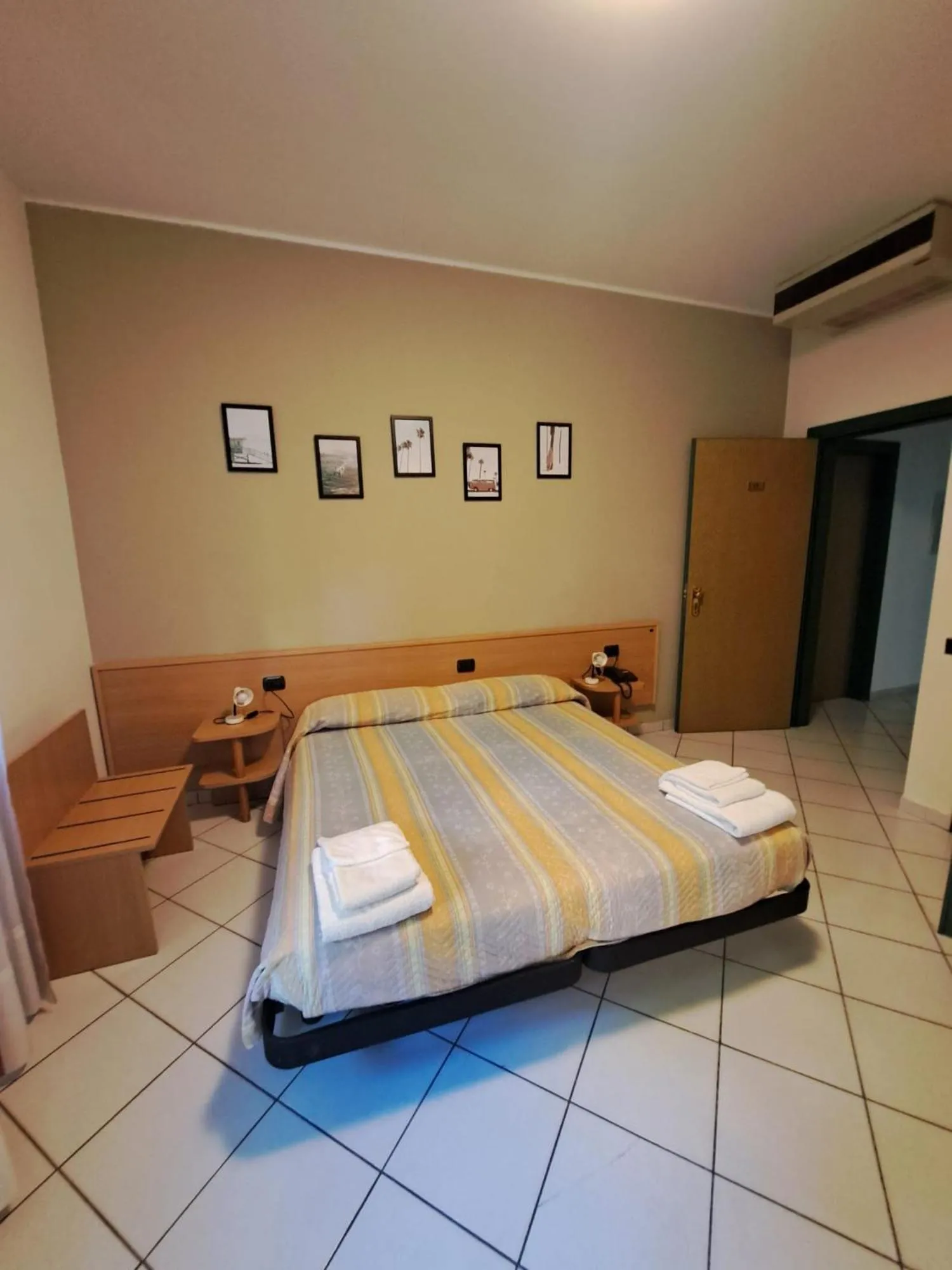 Photo of the whole room, Bed in Hotel Marebello