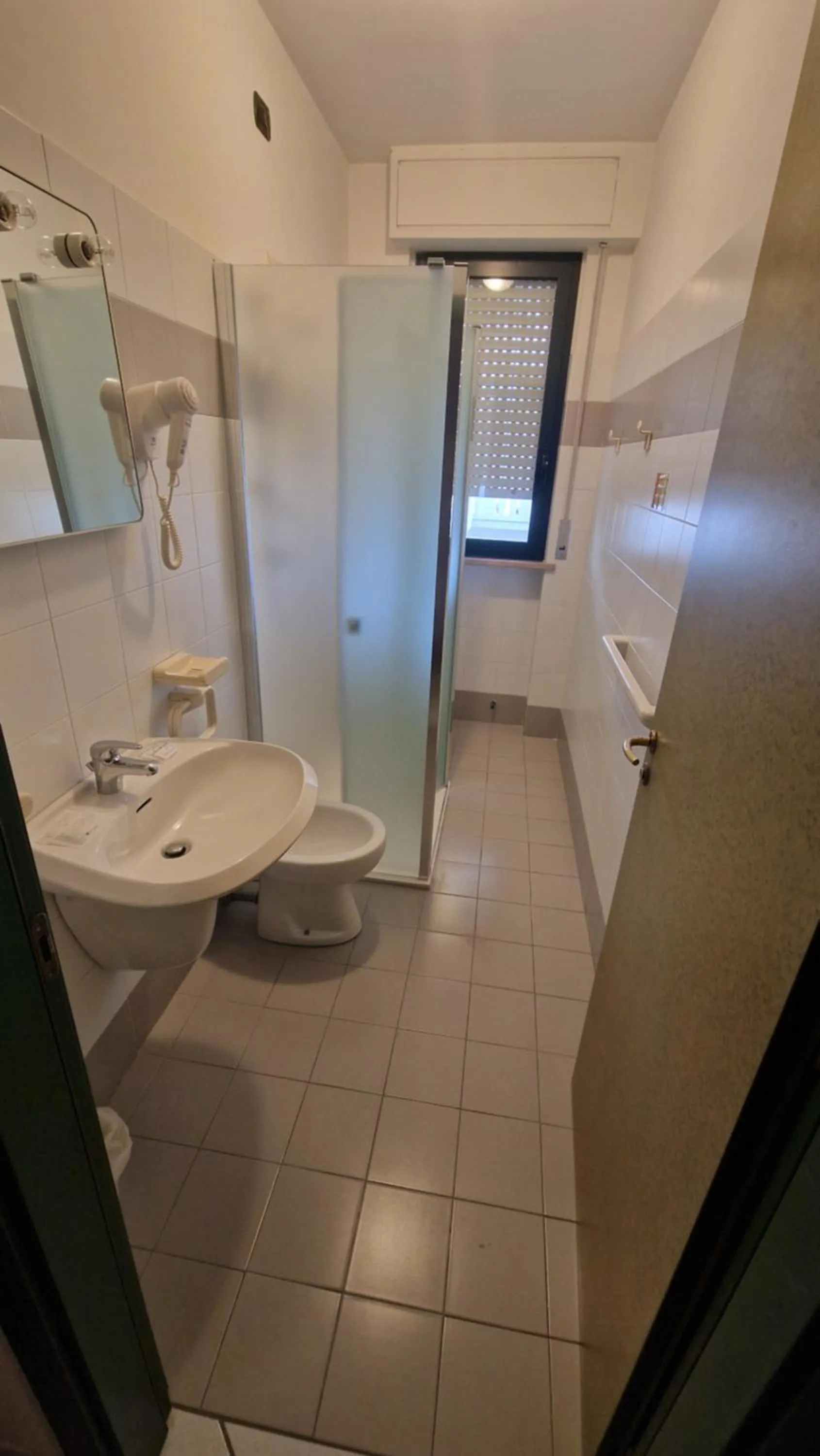Shower in Hotel Marebello