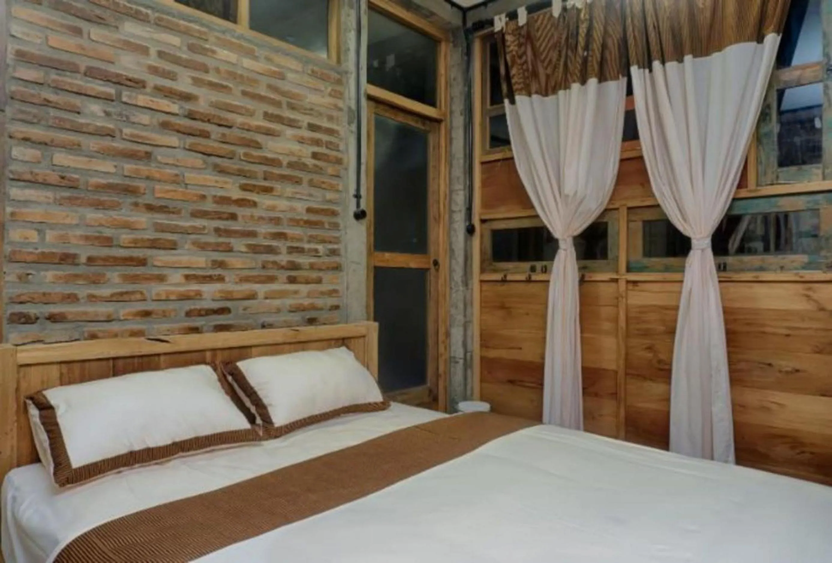 Bedroom, Bed in Lorong Homestay