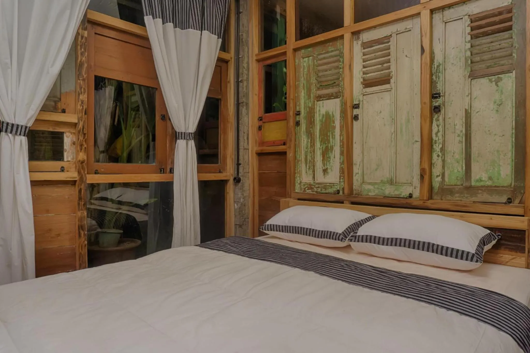 Bedroom, Bed in Lorong Homestay