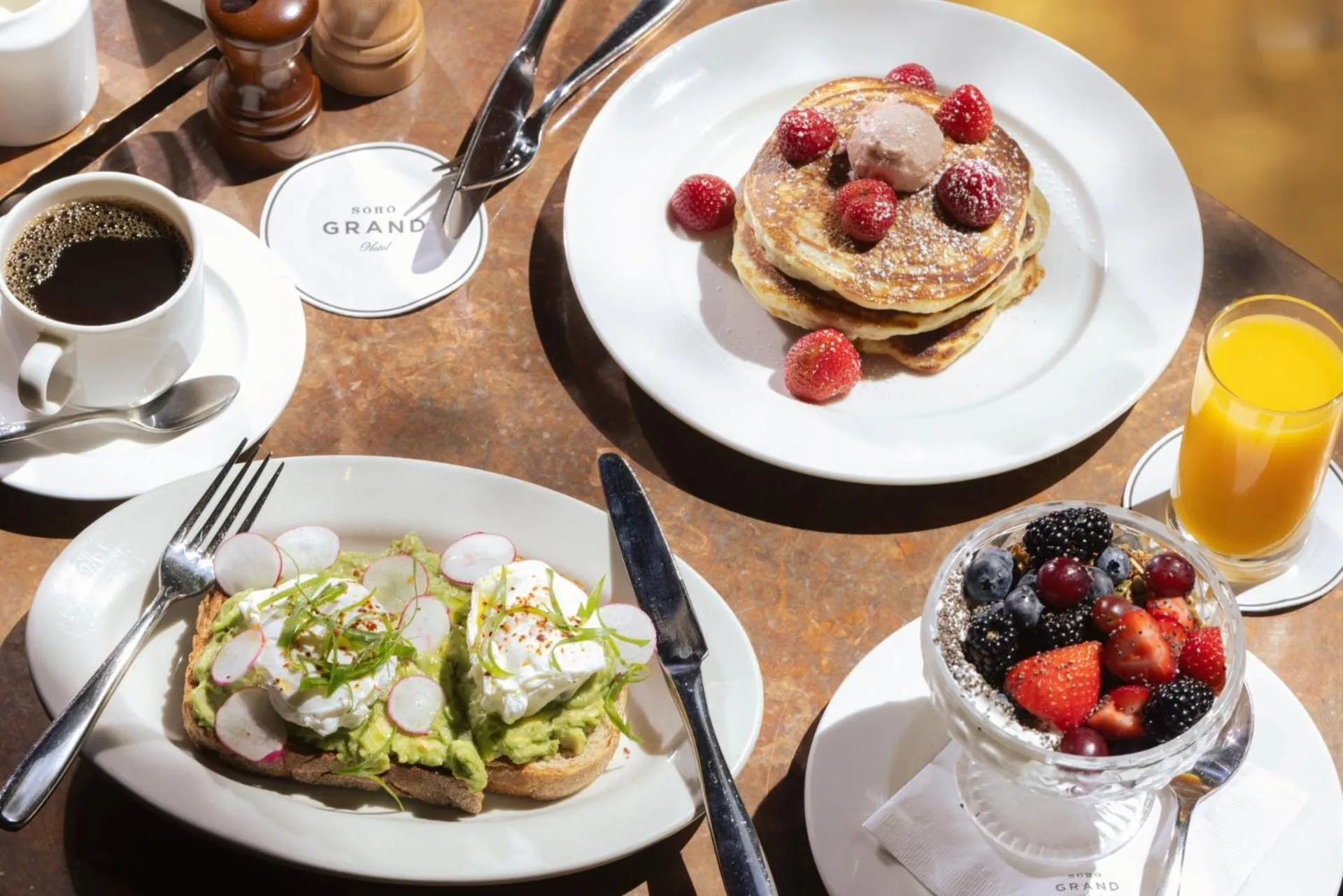 Restaurant/places to eat in Soho Grand Hotel