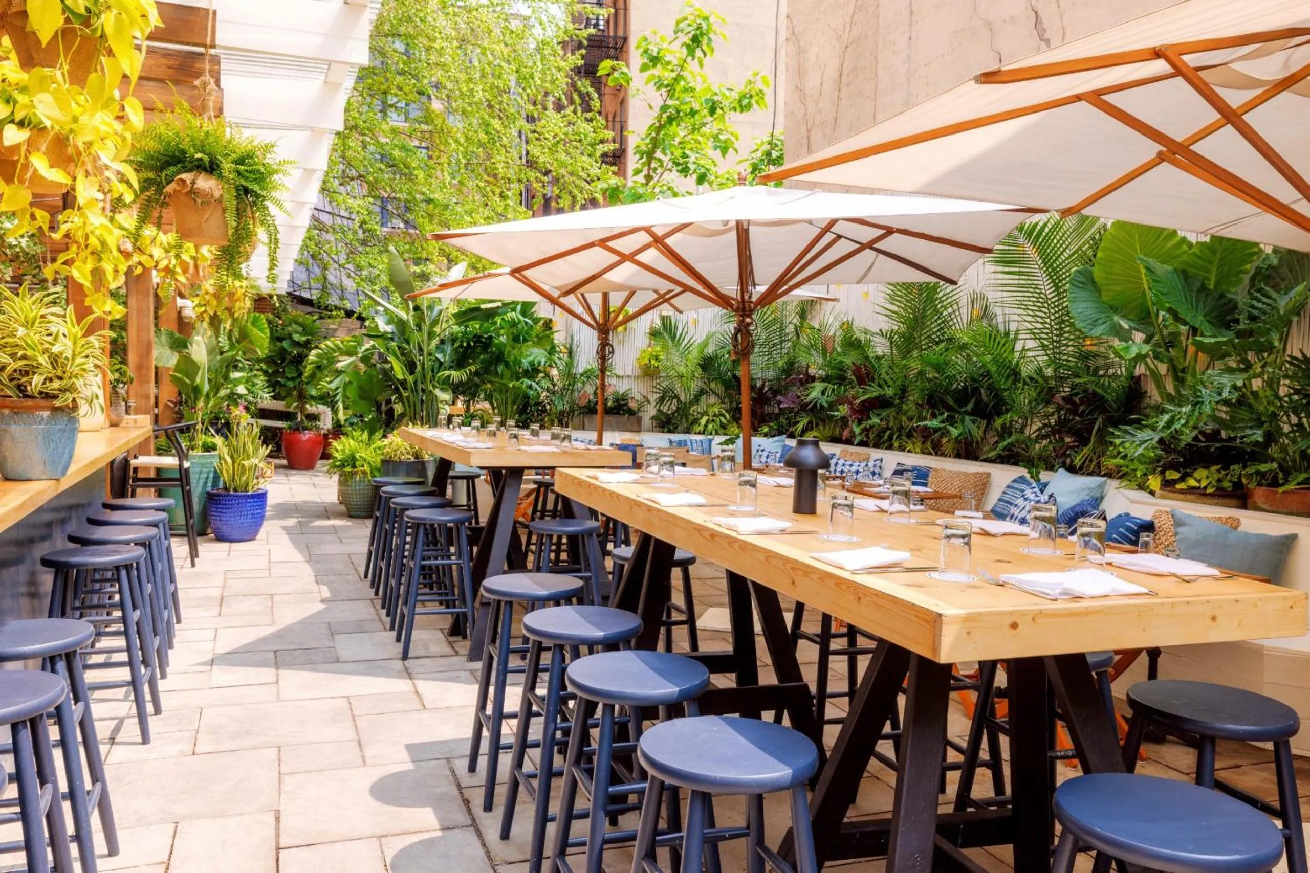 Restaurant/places to eat in Soho Grand Hotel